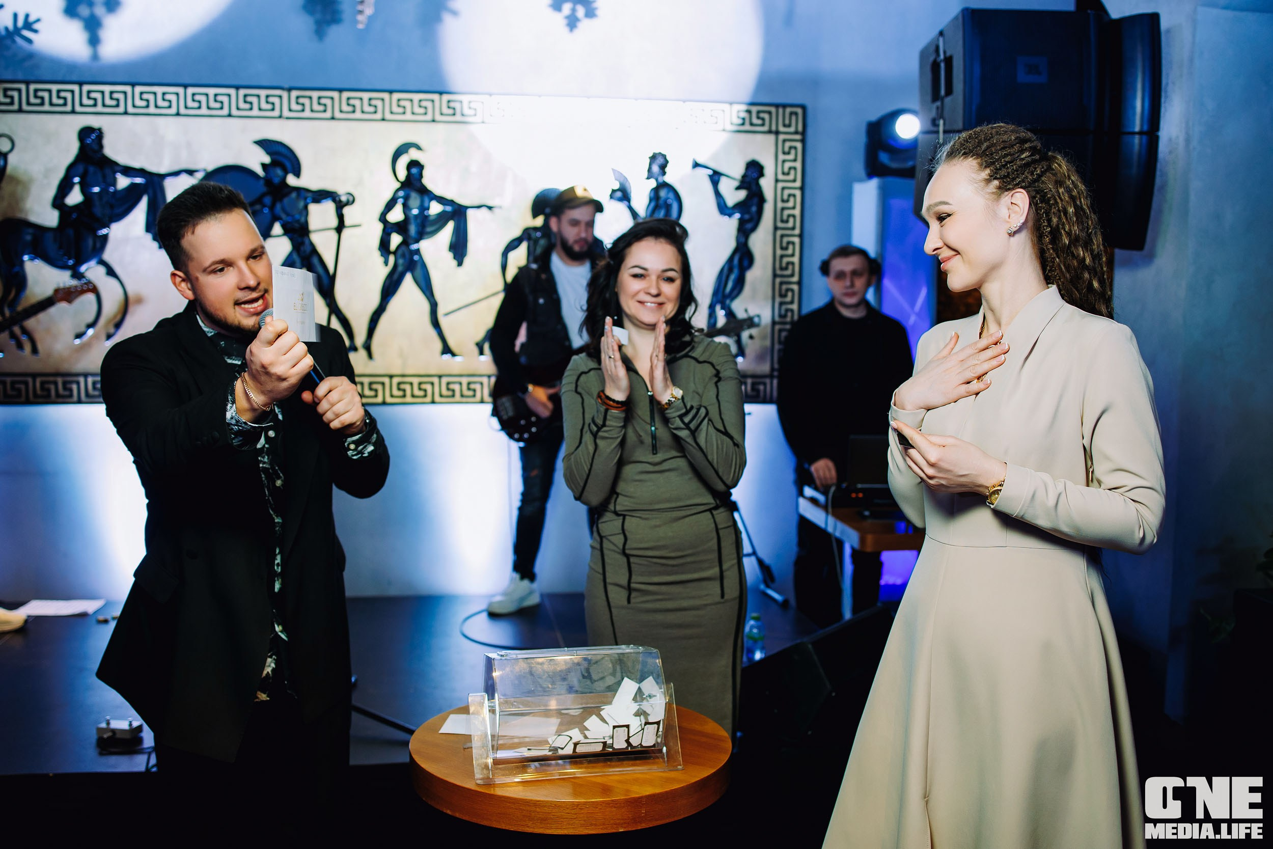 Клубный концерт в El Greco: Братья Грим. One Media Life: фоторепортажи, фотоотчеты с мероприятий и заведений