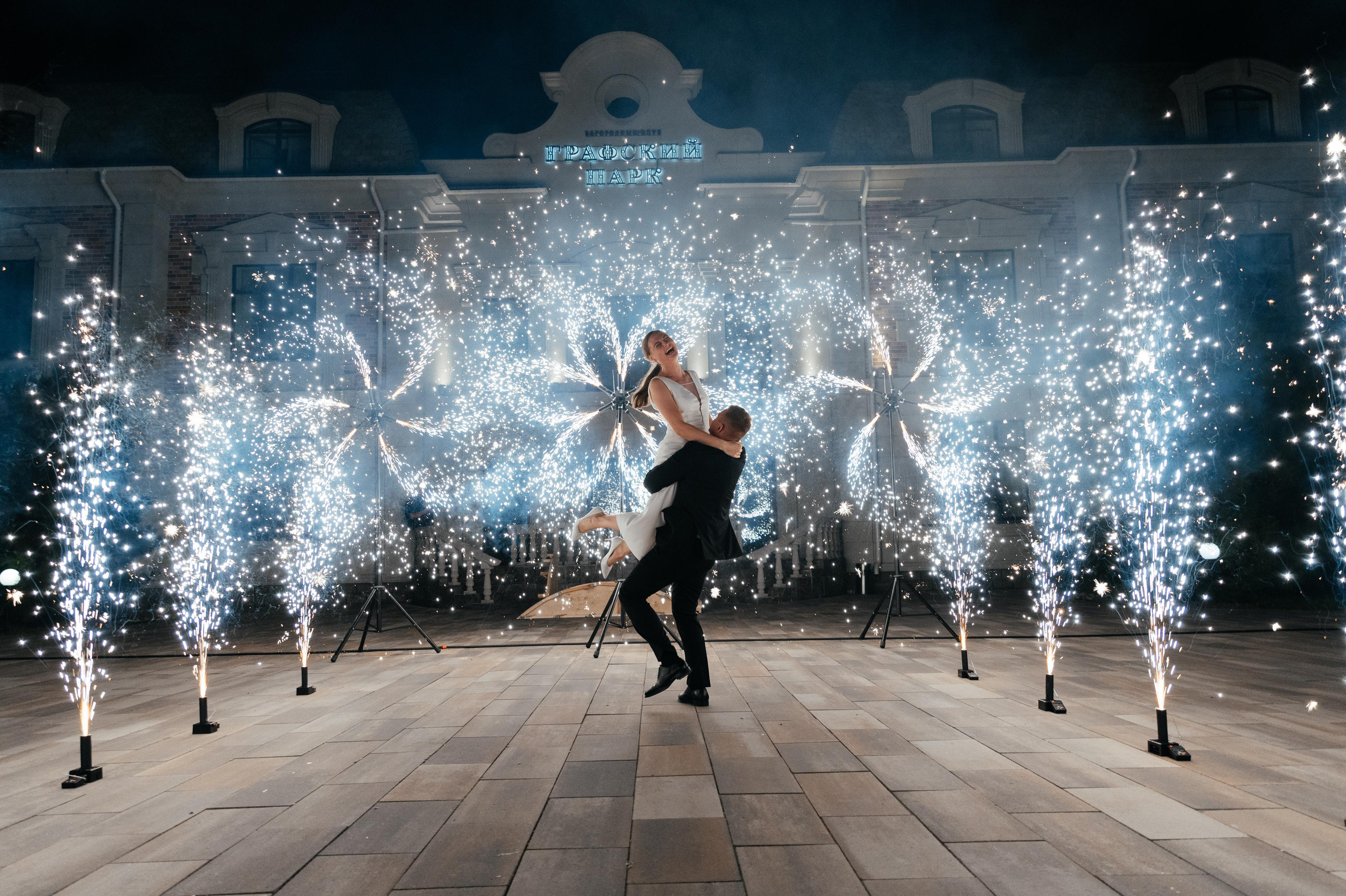 Wedding and family photographer in Dubai Vasilii Albul