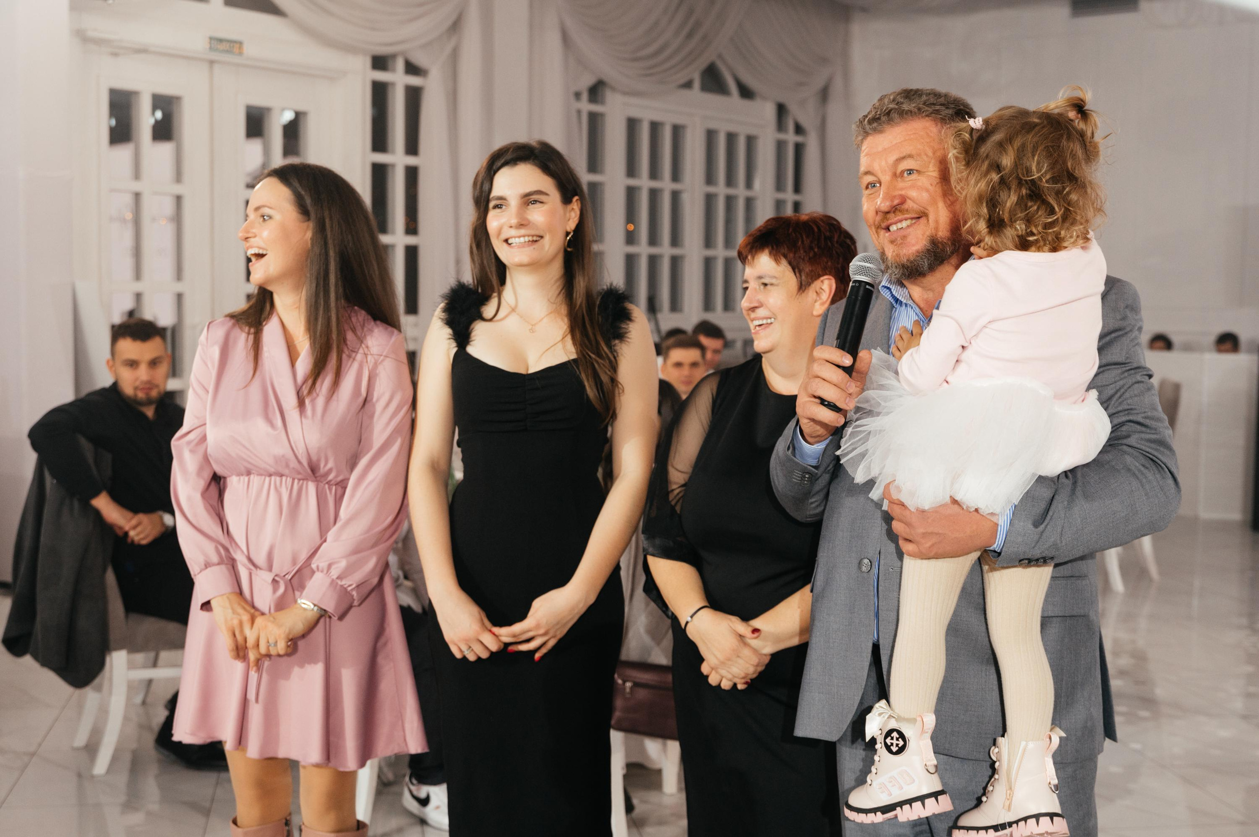 Wedding and family photographer in Dubai Vasilii Albul