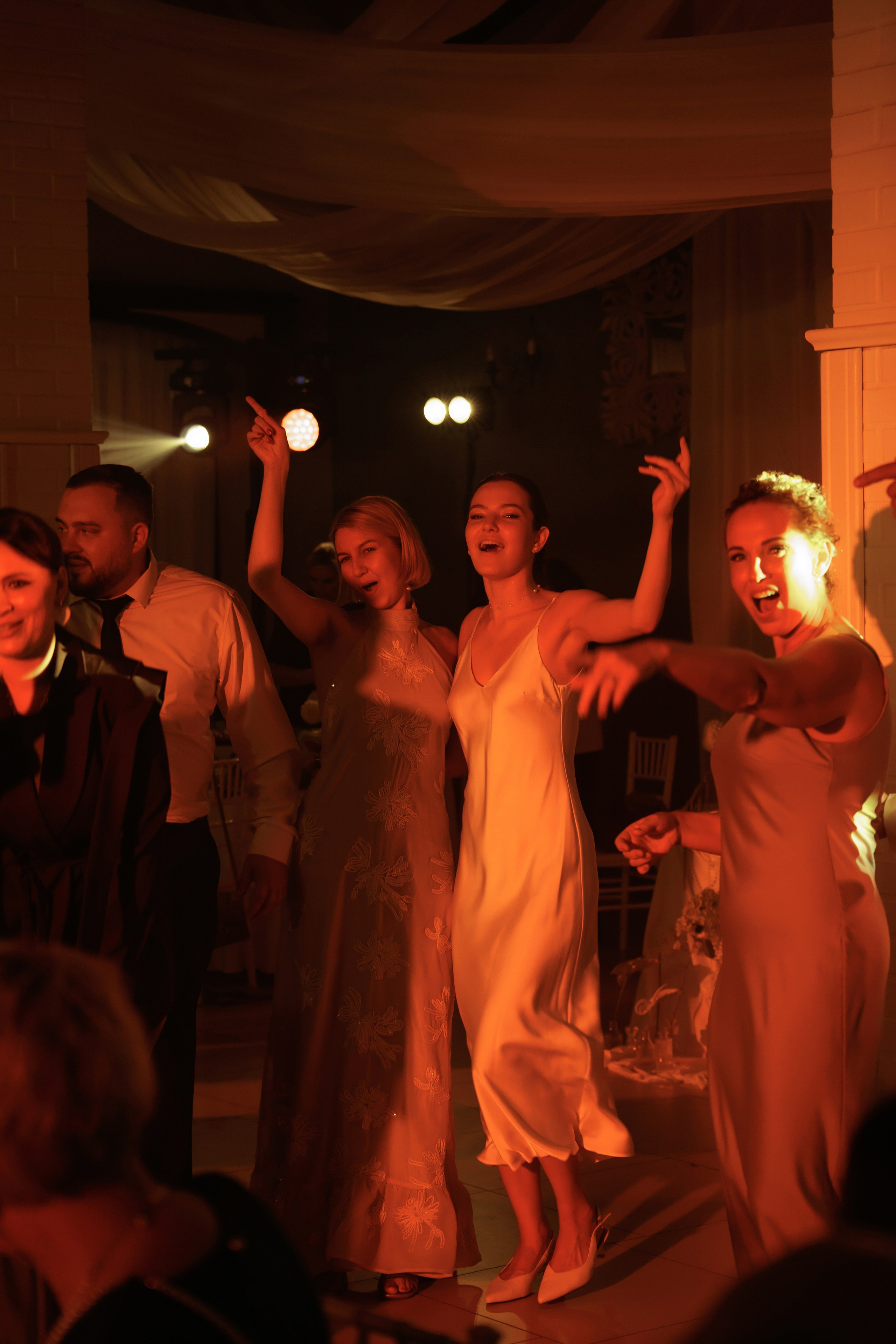 Ты рядом со мной, и это — самый чистый кайф! ♥. Свадебный фотограф Калининград