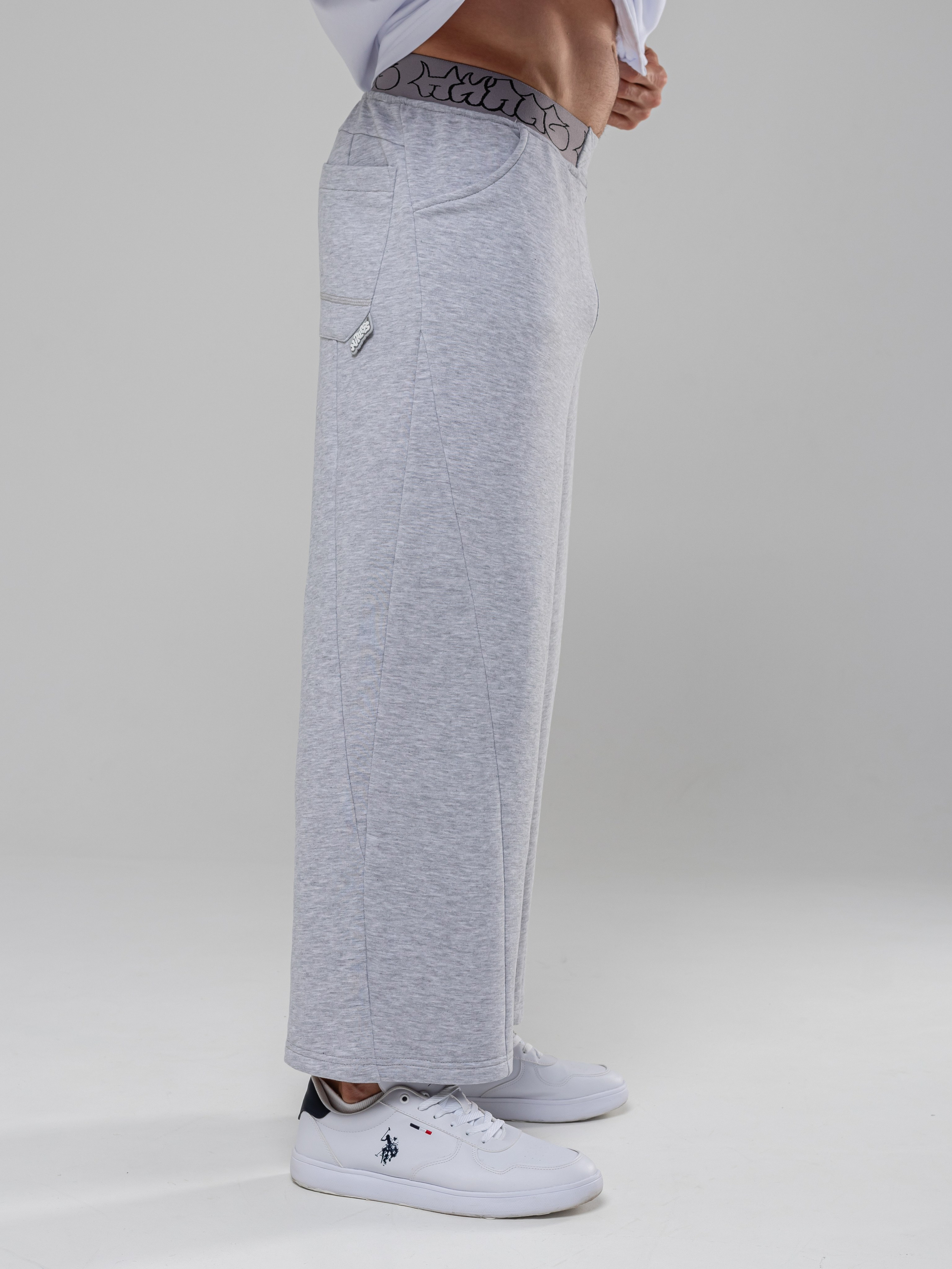 Худи и штаны. Фотограф в Краснодаре Арина Кудряшова