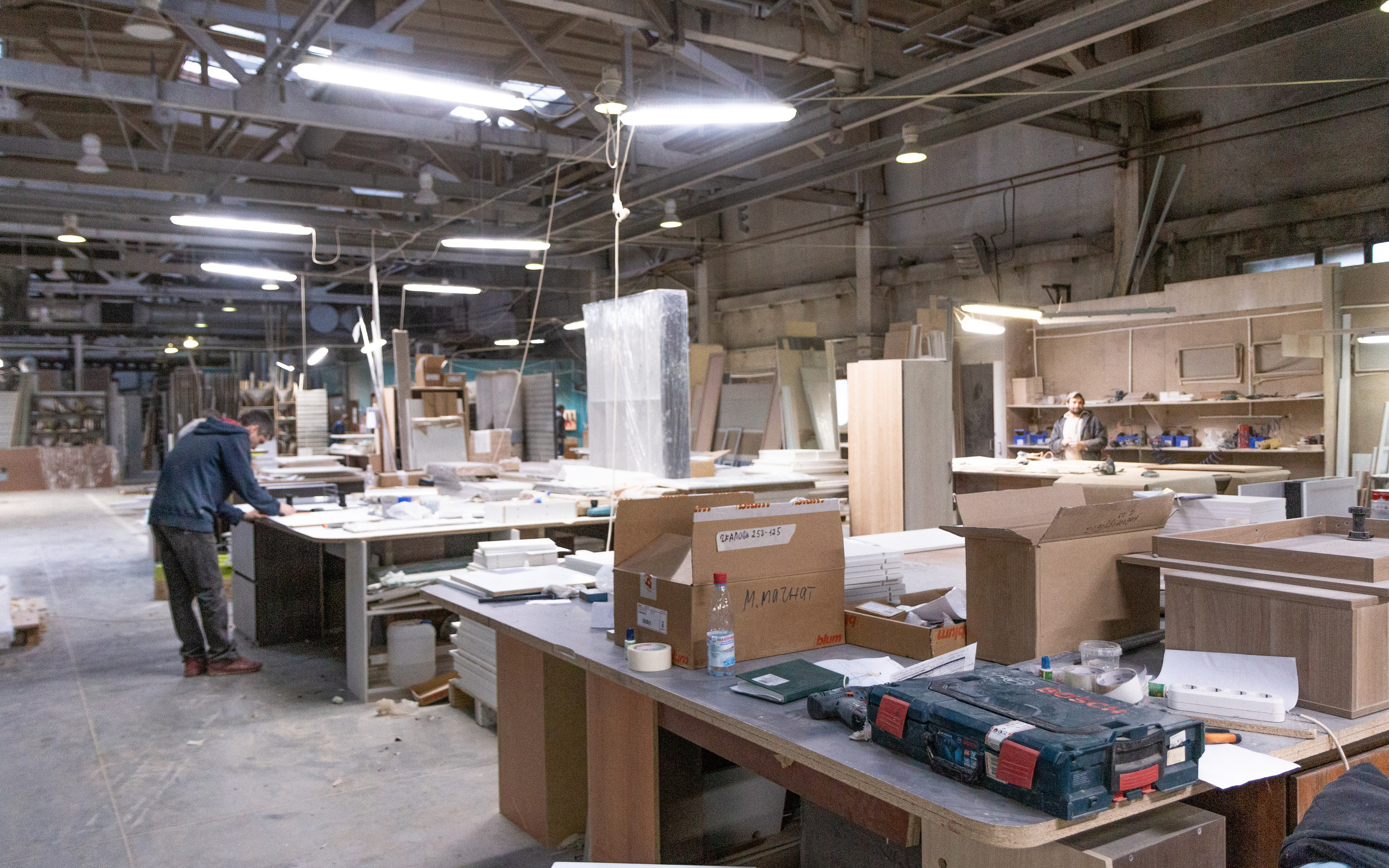 Фабрика «Абсолют мебель». Предметный и репортажный фотограф Алексей Кротов