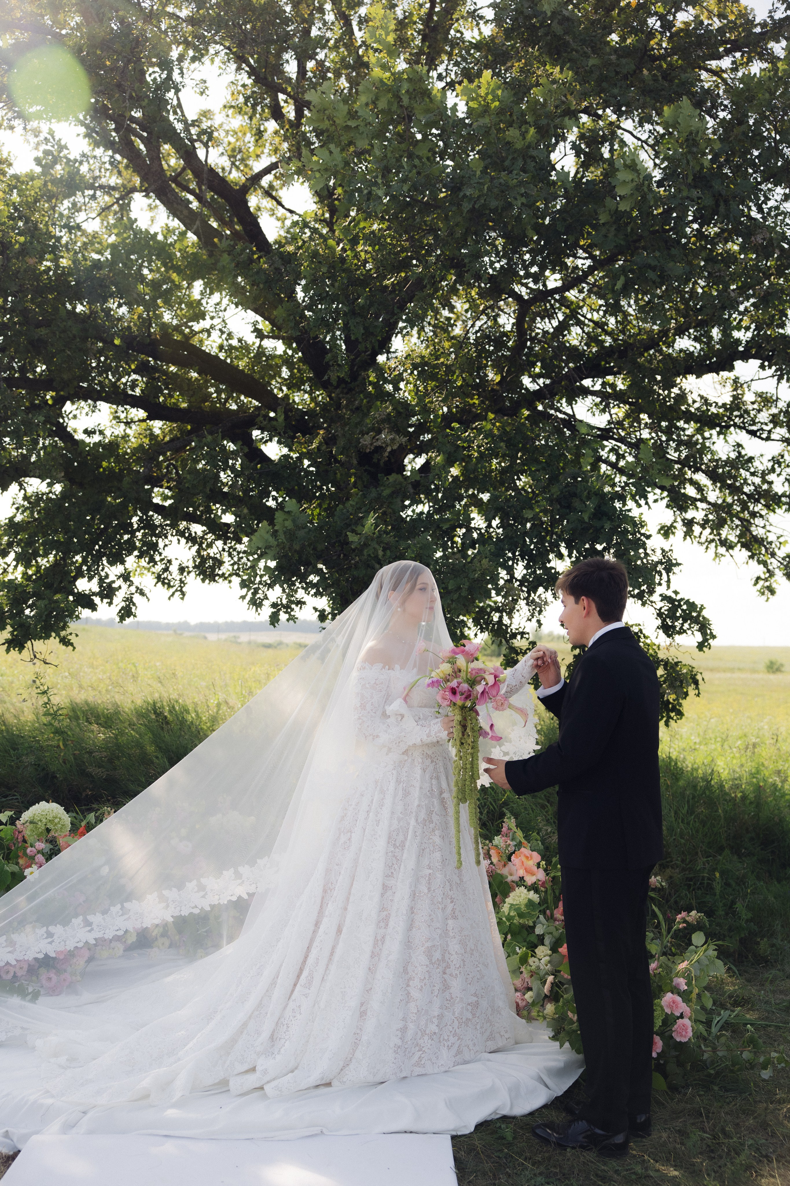 Дилия и Руслан, церемония у дуба. Фотограф любви в городе Казань
