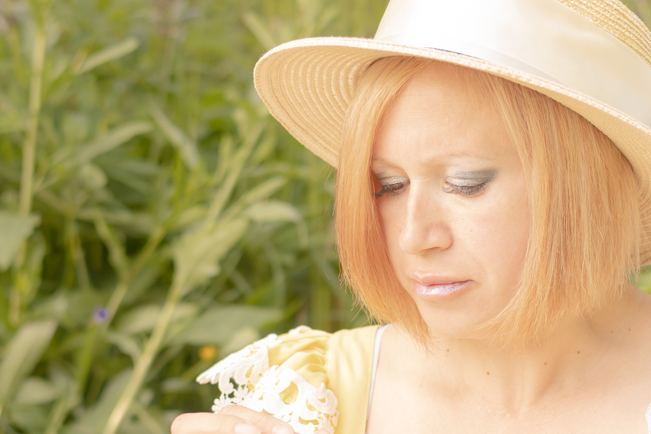 Фотосессия с люпинами