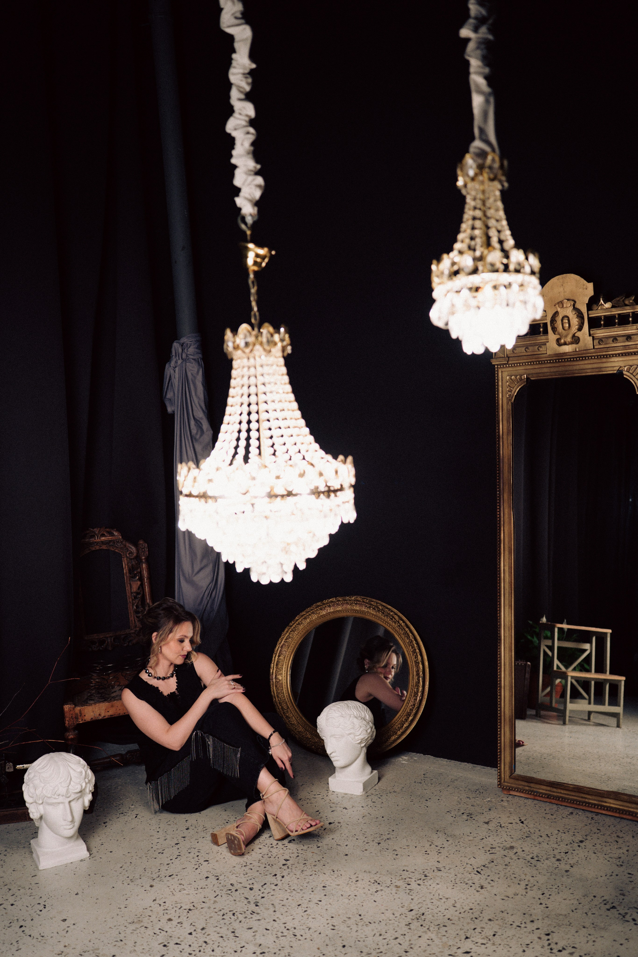 НОВОГОДНЯЯ ФОТОСЕСИИЯ В СТУДИИ ДЛЯ ДЕВУШКИ И ПРОГУЛКА ПО ЧЕРНЫШЕВСКОЙ. Профессиональный фотограф, Санкт-Петербург — Виктория Богомолова