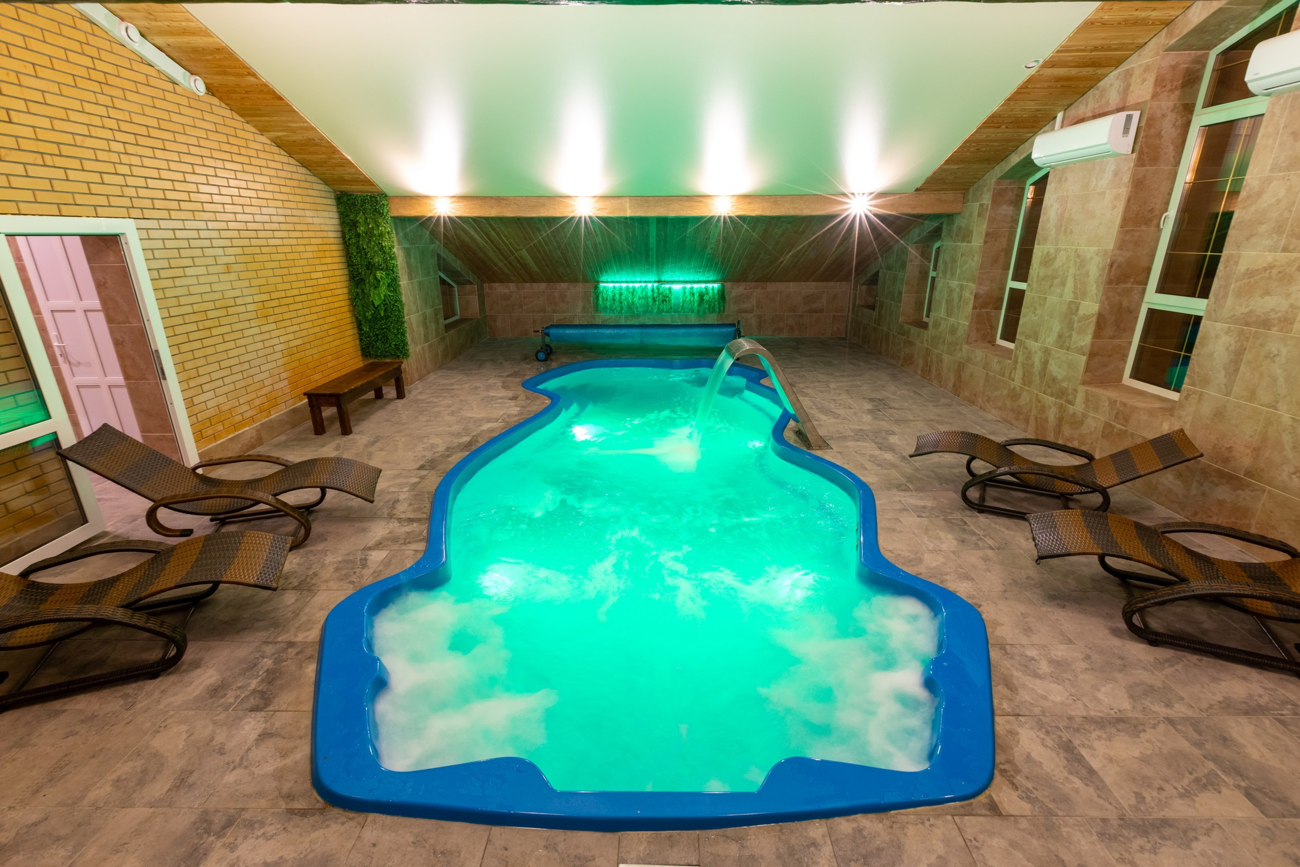 Большая Тросна вечером и новый бассейный комплекс. Фотограф в Туле Крупский АнДРей. Фотостудия «КАДР71» в Туле