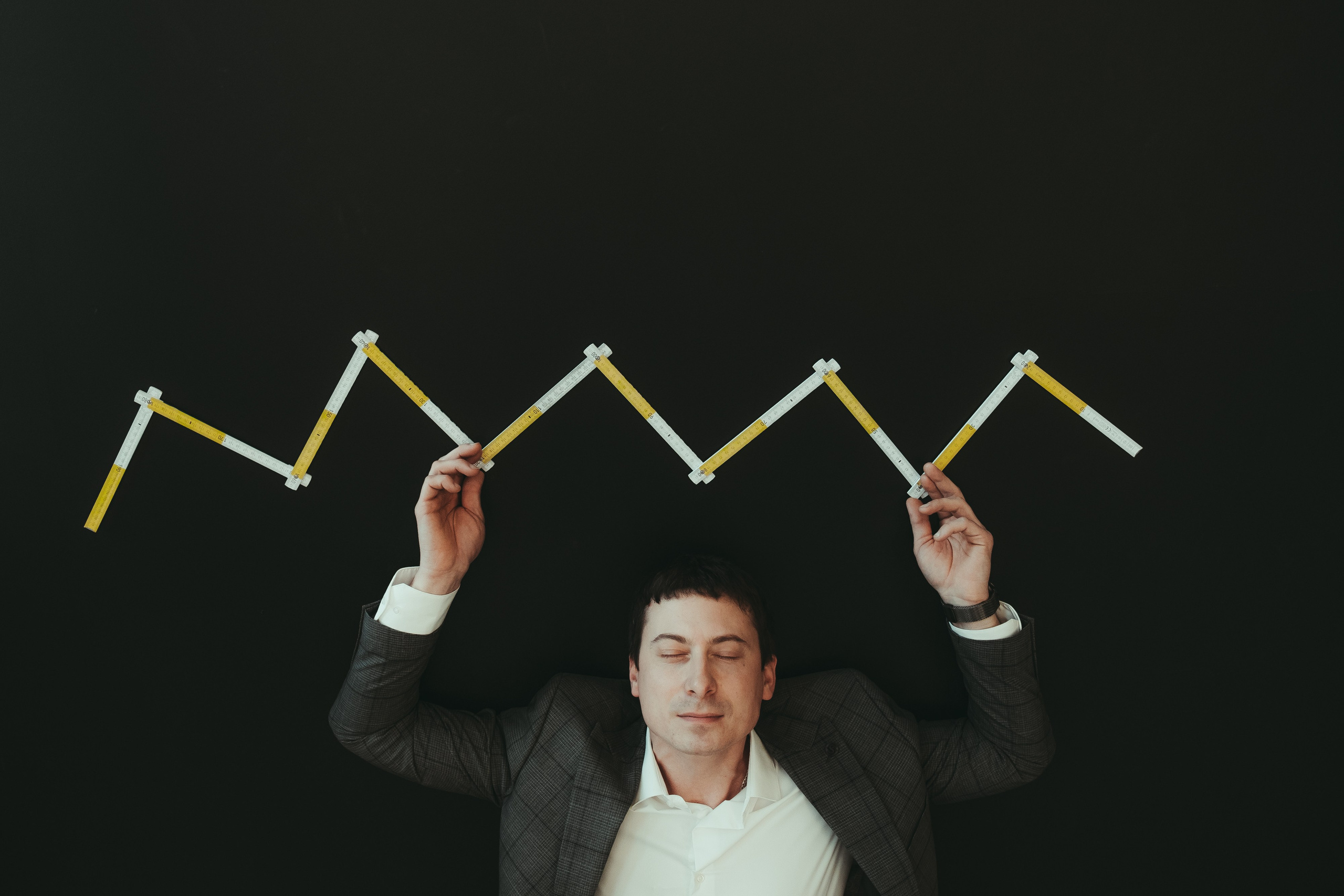 Монтажник ПВХ окон. Свадебный фотограф в Саратове Сторожев Слава