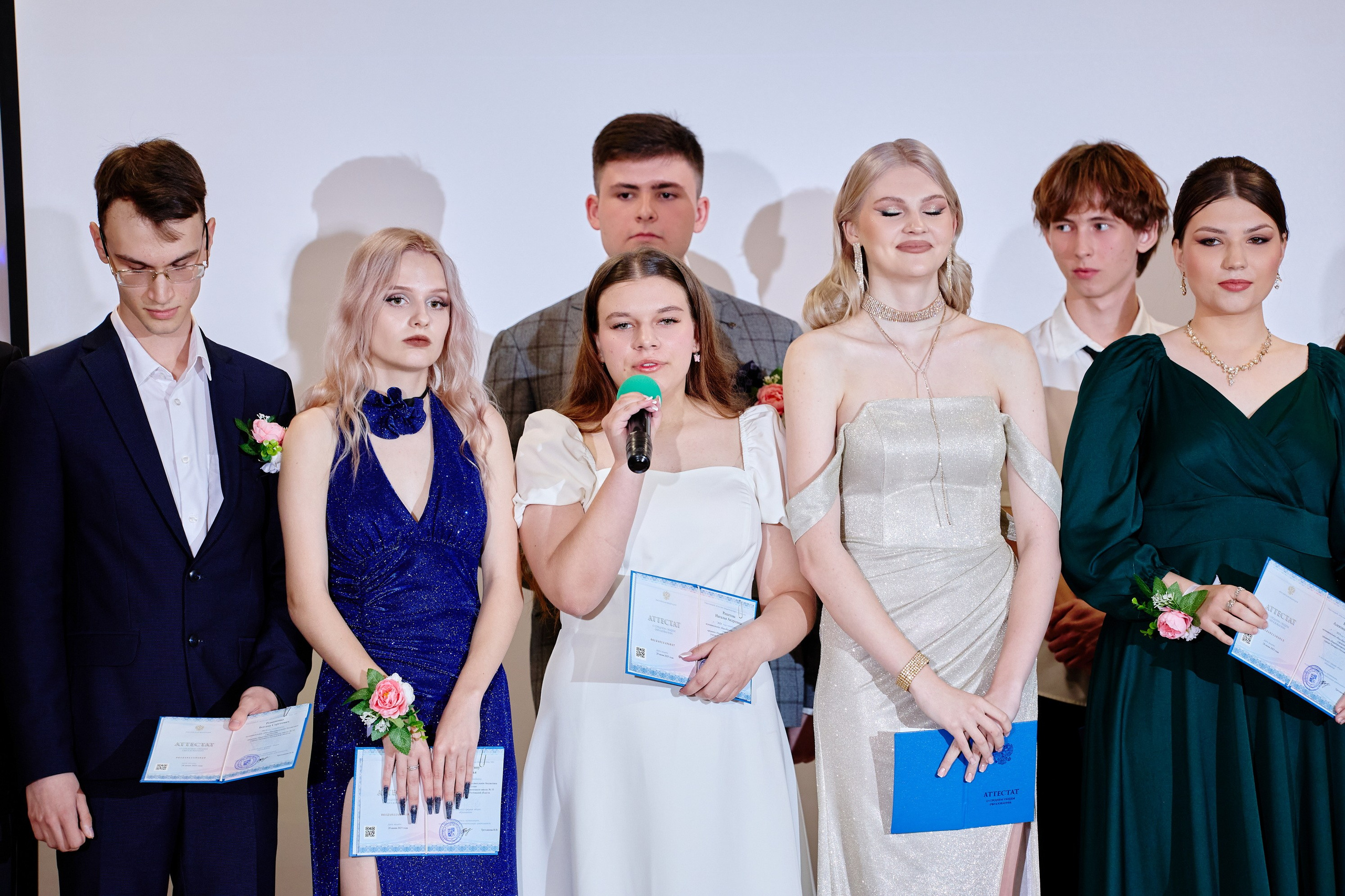 Выпускной 35 Сош. Фотограф Выпускные альбомы Таганрог Сергей Коробченко