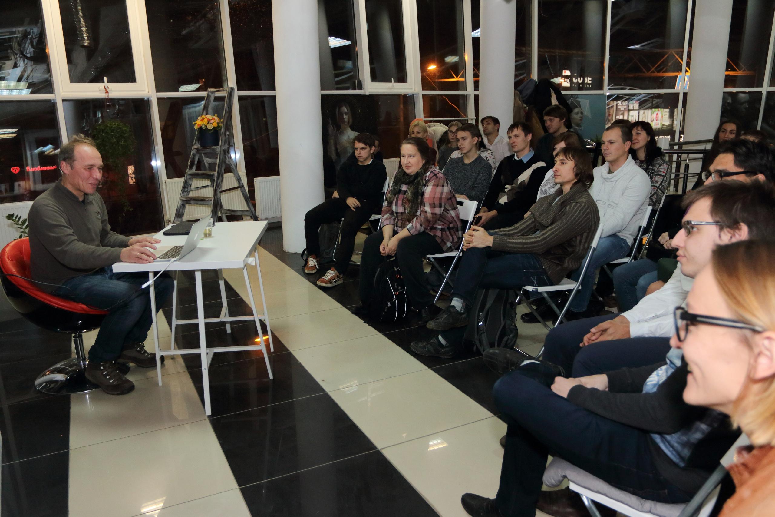 23.10.2017 Творческая встреча фотографа А. Мякишева. Фотообъединение Самарского областного отделения Союза журналистов России