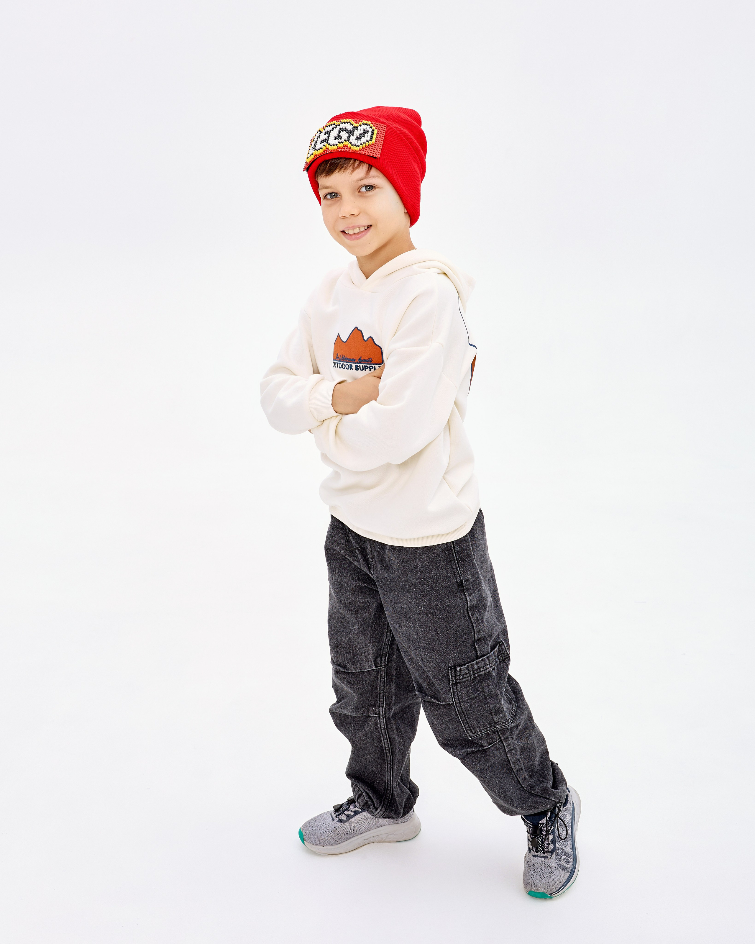 Фотосессия шапок для маркетплейсов. Фотограф Руслан Потапов в Краснодаре