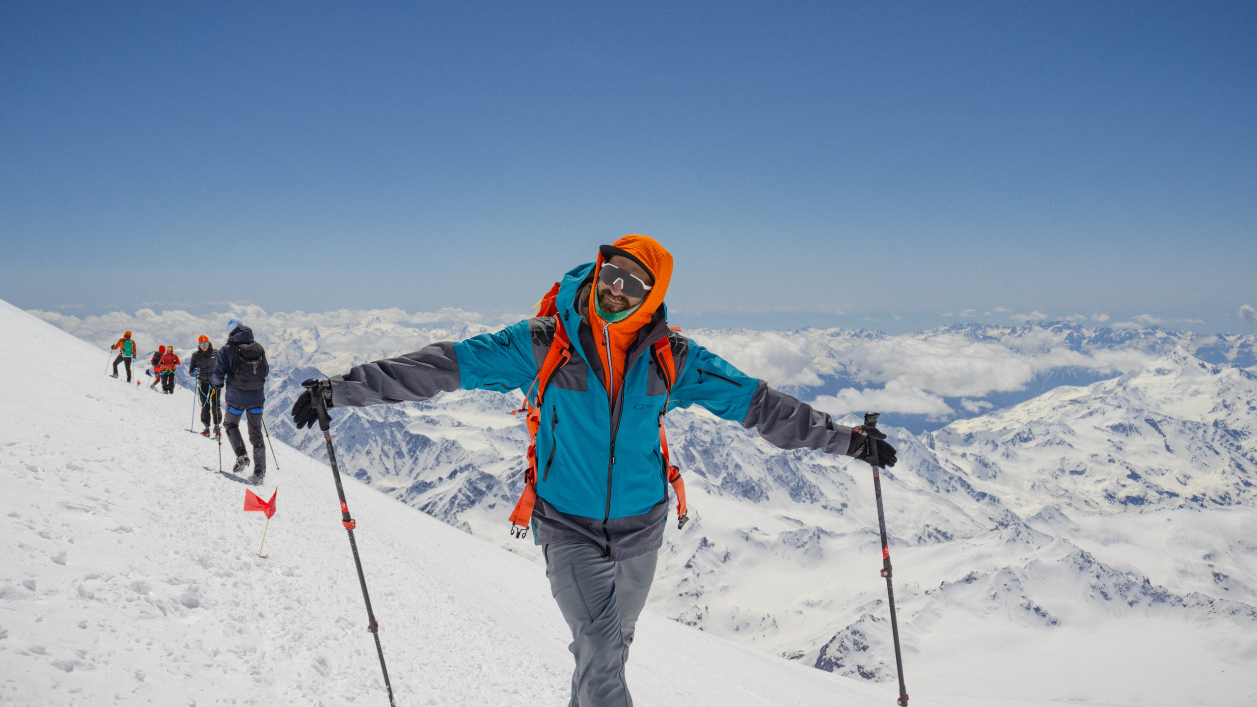 Скайранинг. Фотограф на трекинг и восхождение Эльбрус, Приэльбрусье. Елизавета Бобок