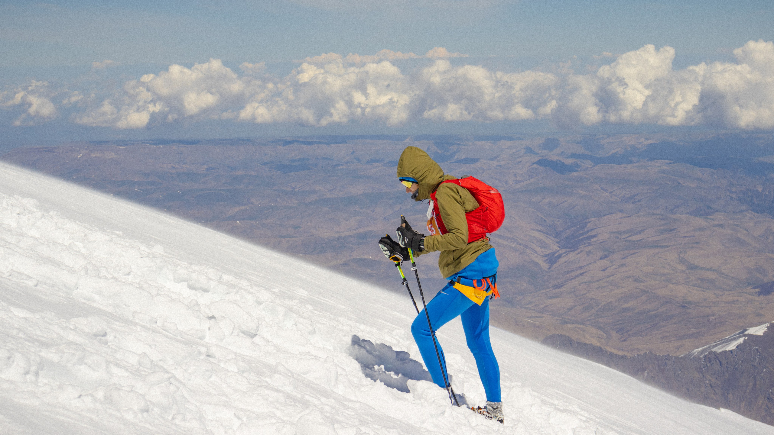 Скайранинг. Фотограф на трекинг и восхождение Эльбрус, Приэльбрусье. Елизавета Бобок