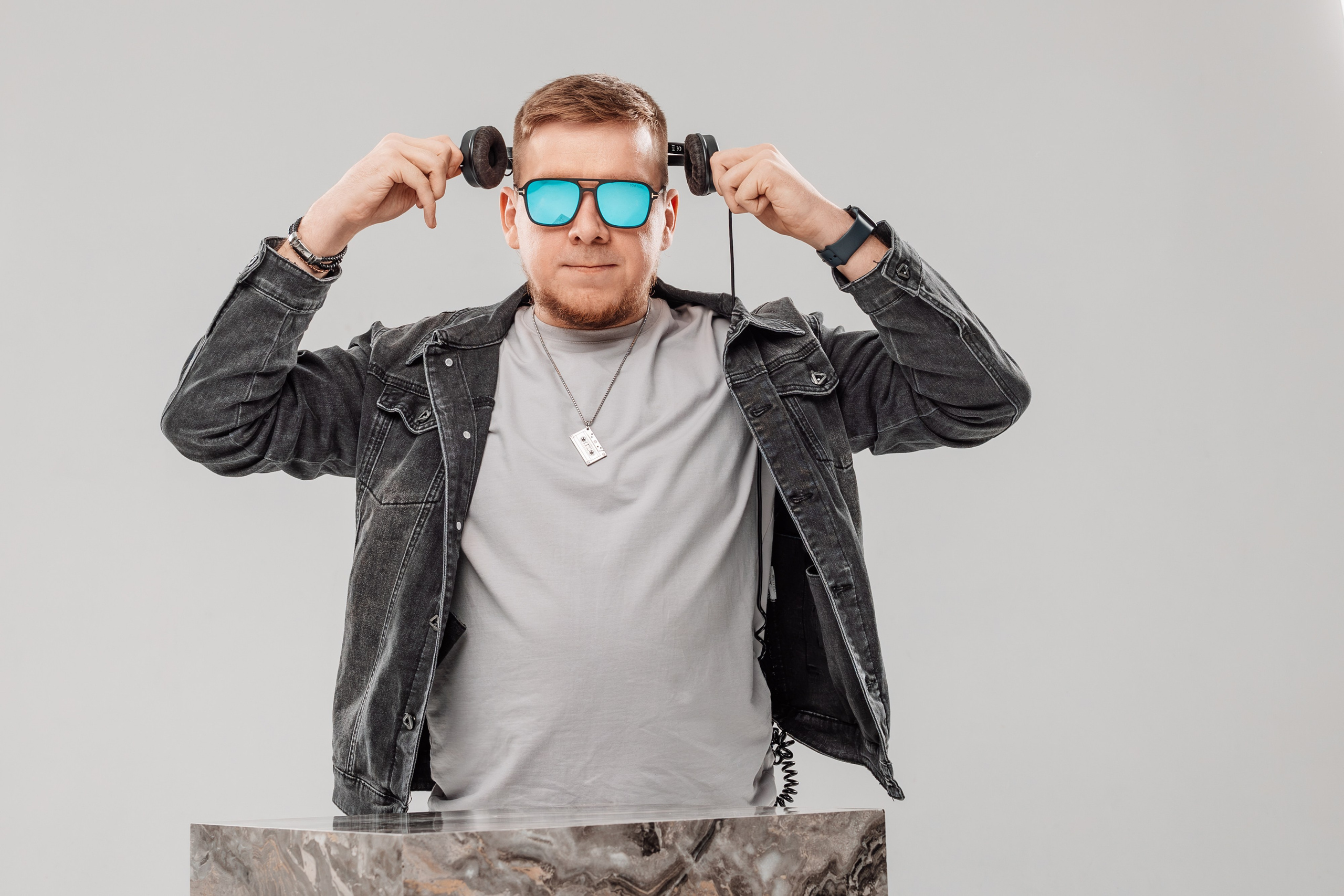 ЦИКЛОРАМА — МУЗЫКАНТЫ — ДИДЖЕИ. Главная