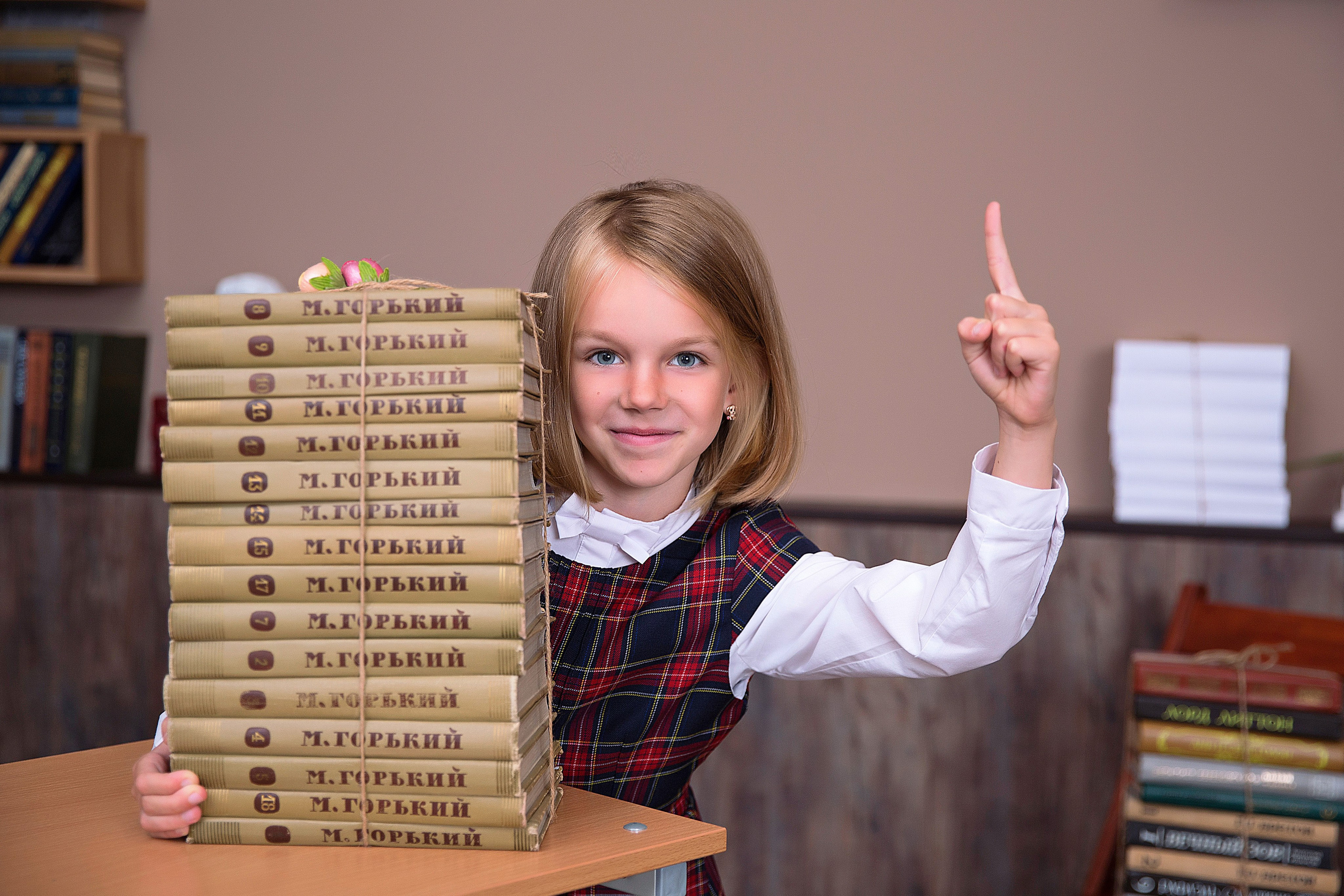 Индивидуальные фотосессии школьников. Детский школьный фотограф в Кемерово Зиновьева Екатерина