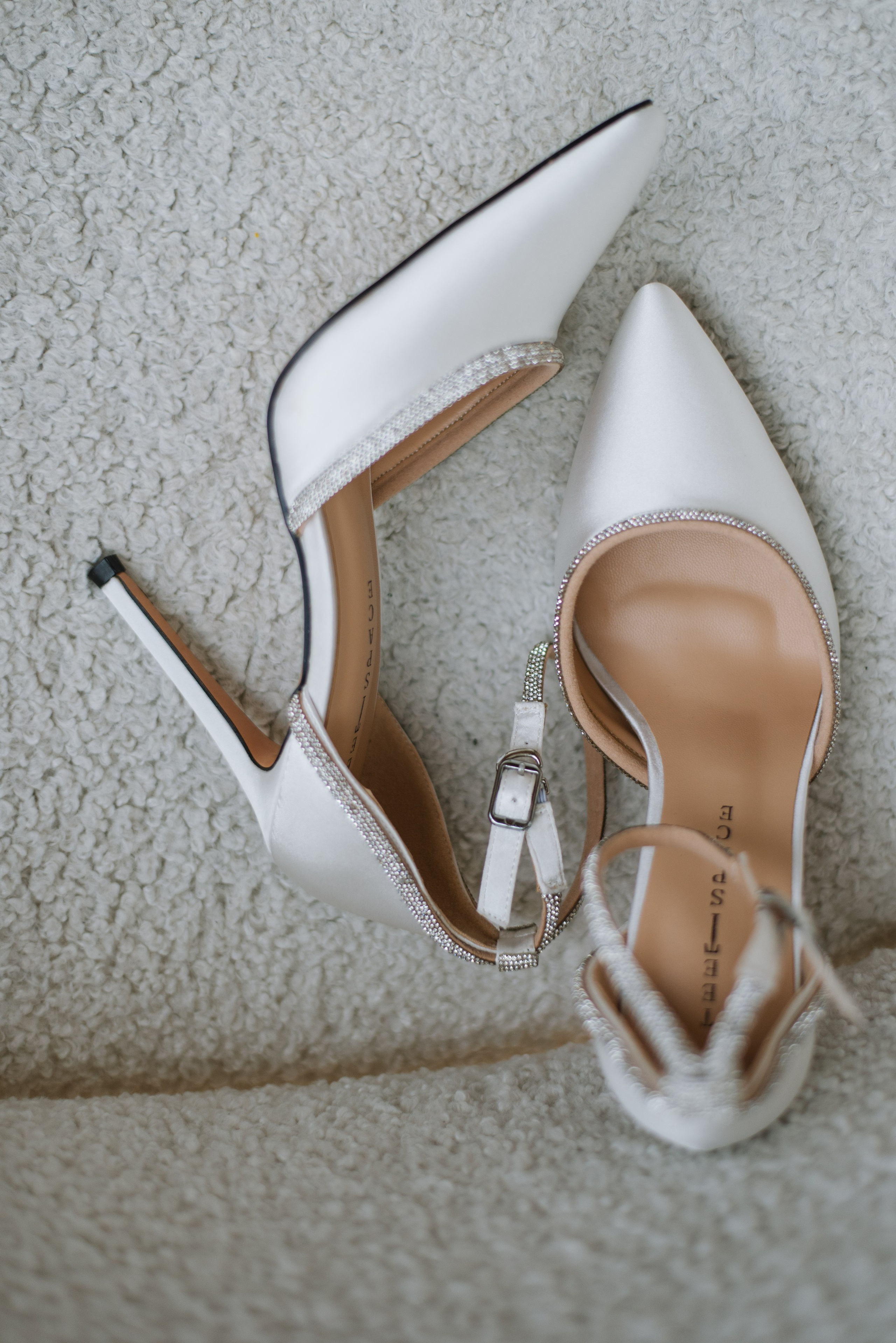 Роман и Яна (минимализм). Свадебный фотограф Анастасия Бударина