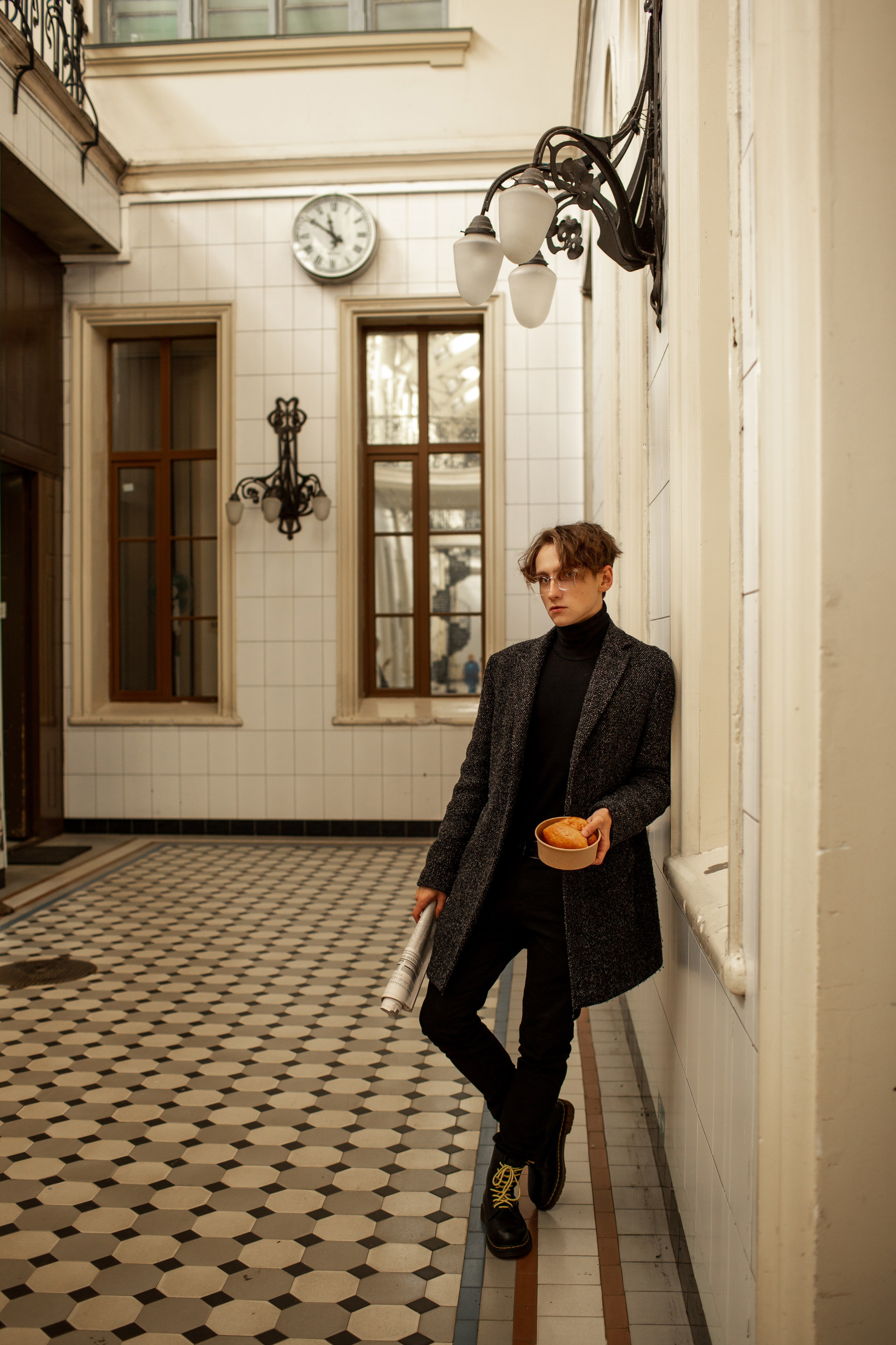 Рекламная съёмка для корнера «Федина дача». Вокзал. Свадебный фотограф Кирилл Белый