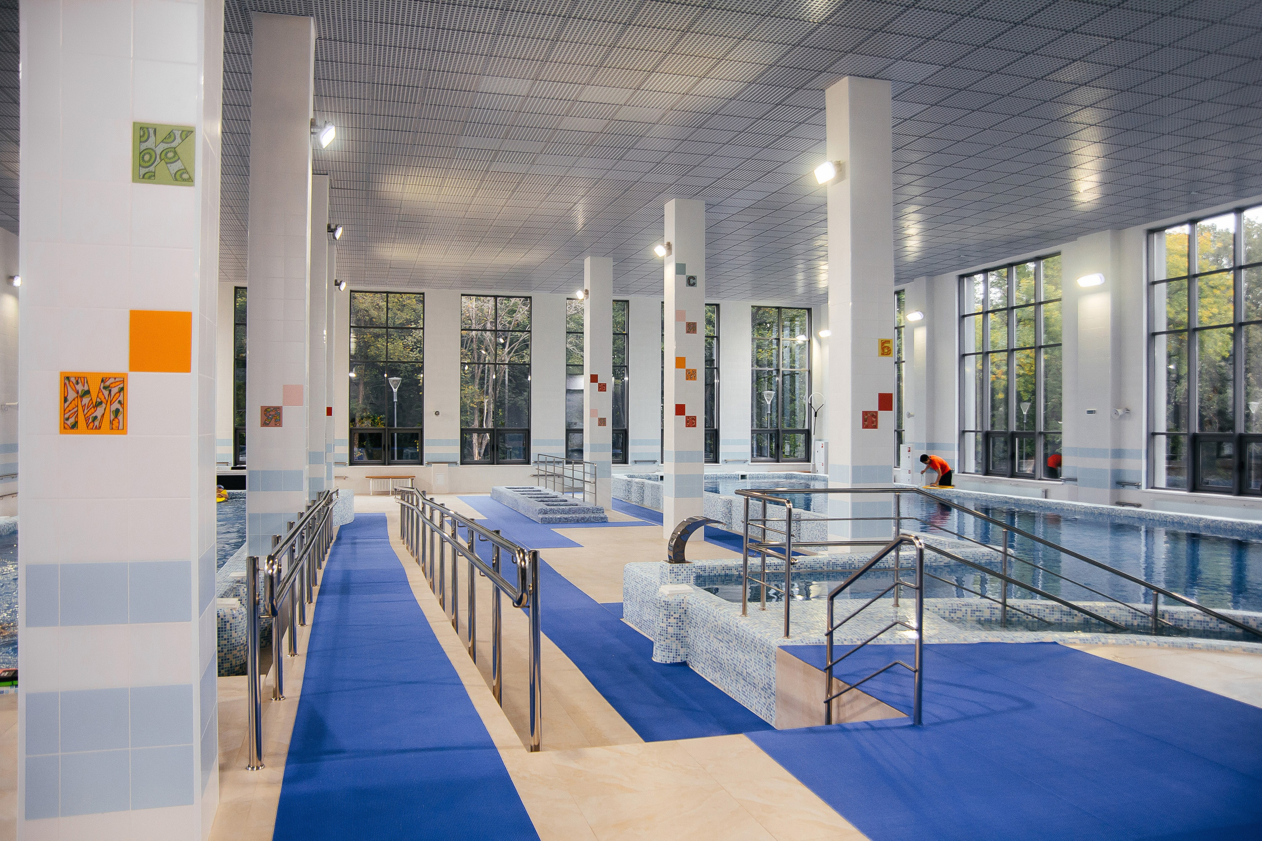 Экскурсия по РРЦ «Салют» для представителей Института советников по социальным изменениям. Фотограф в Уфе Субботина Виктория | Репортажные, индивидуальные фотосессии