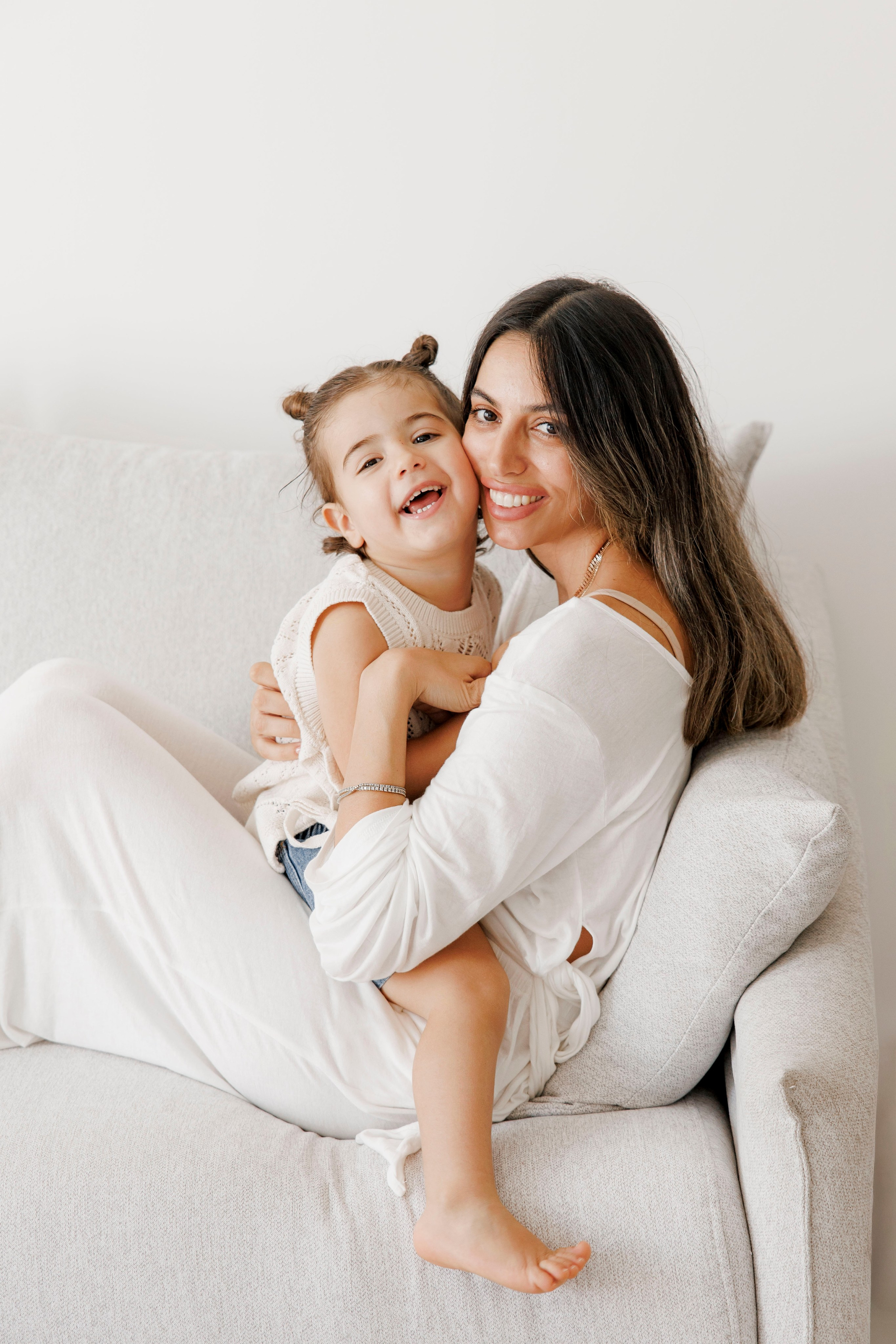 Family photoshoot at home. Главная