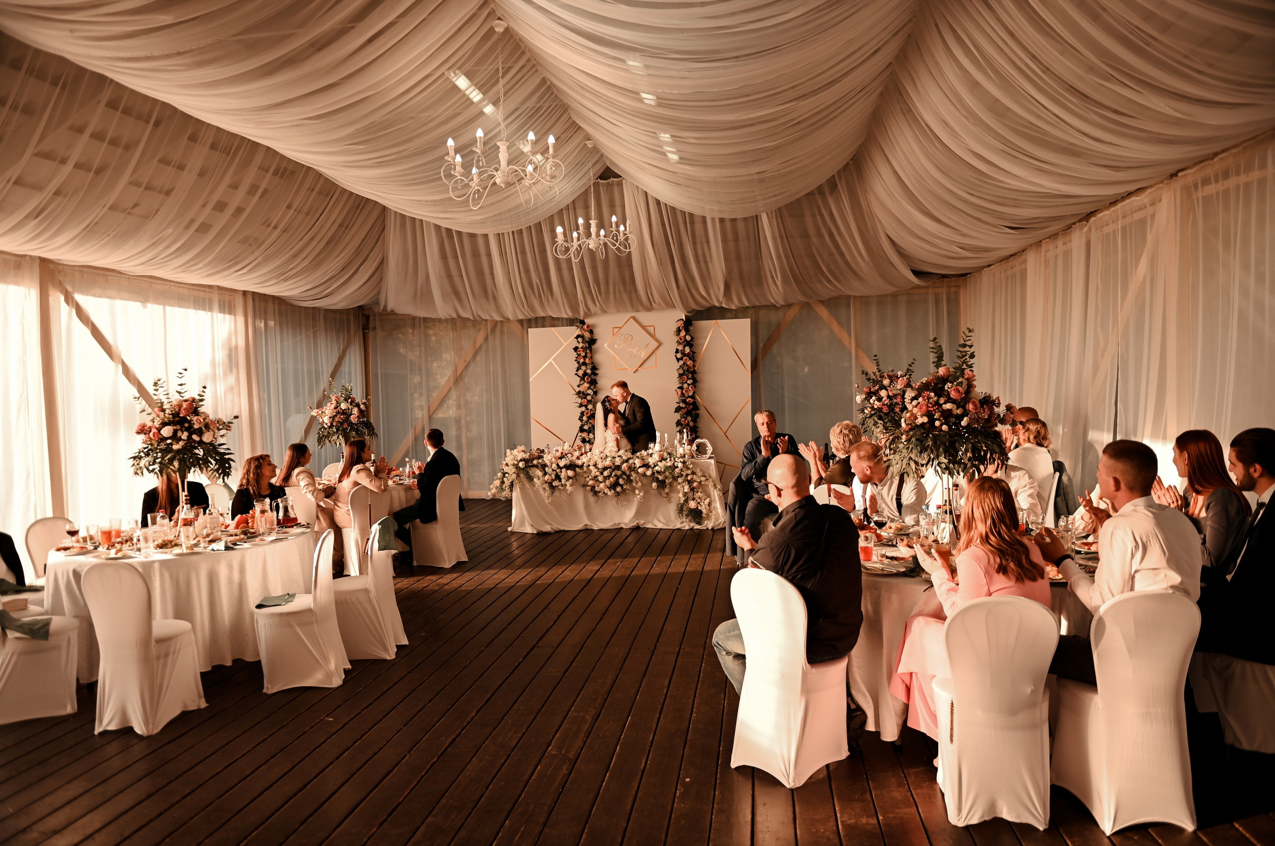 Шикарные ребята Владислав и Анастасия. Свадебный, семейный, детский, контент фотограф в Омске Максим Ильин