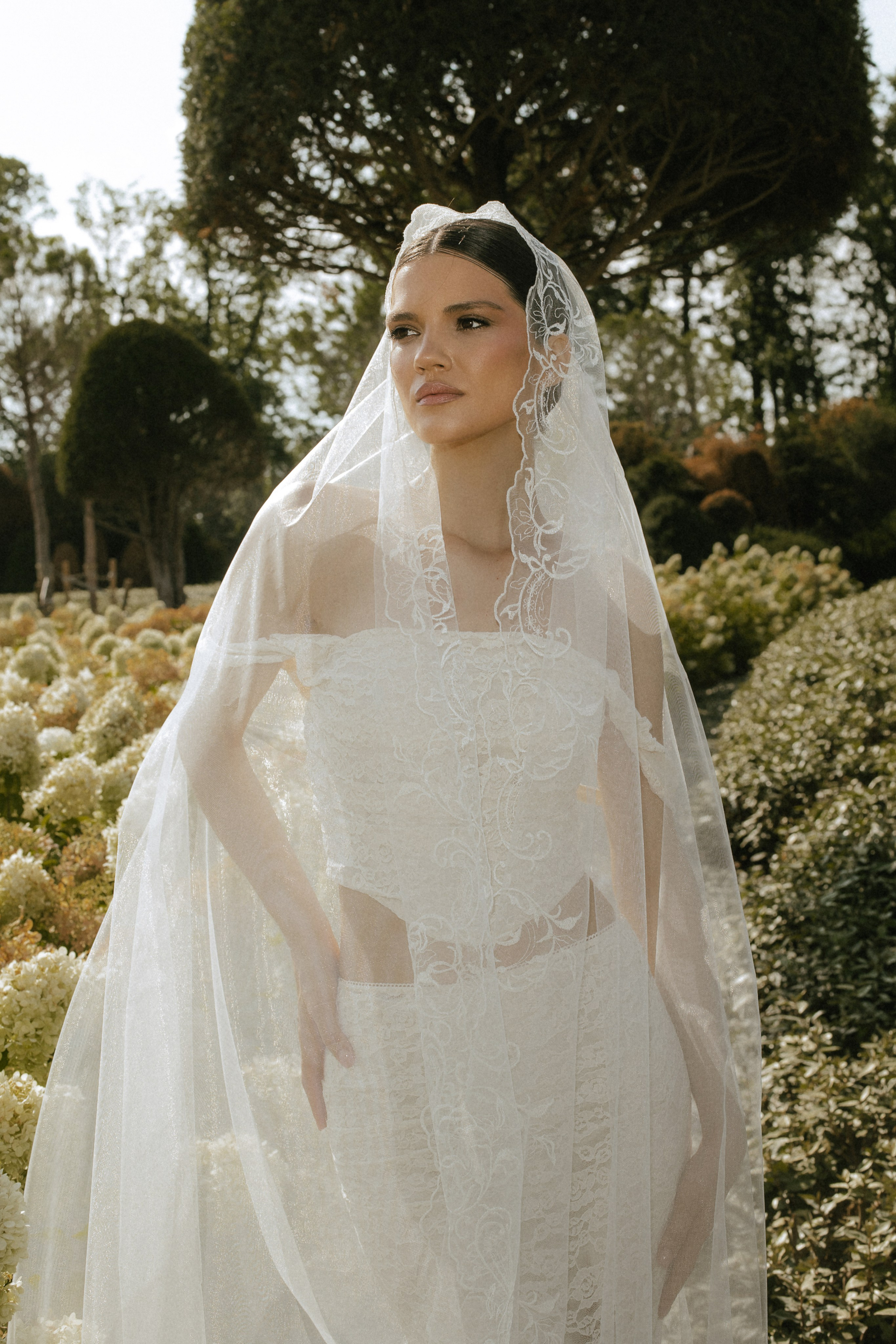 Нежное утро невесты в парке. Свадебный фотограф в Краснодаре и по всему ЮФО и Миру Ольга Гусева