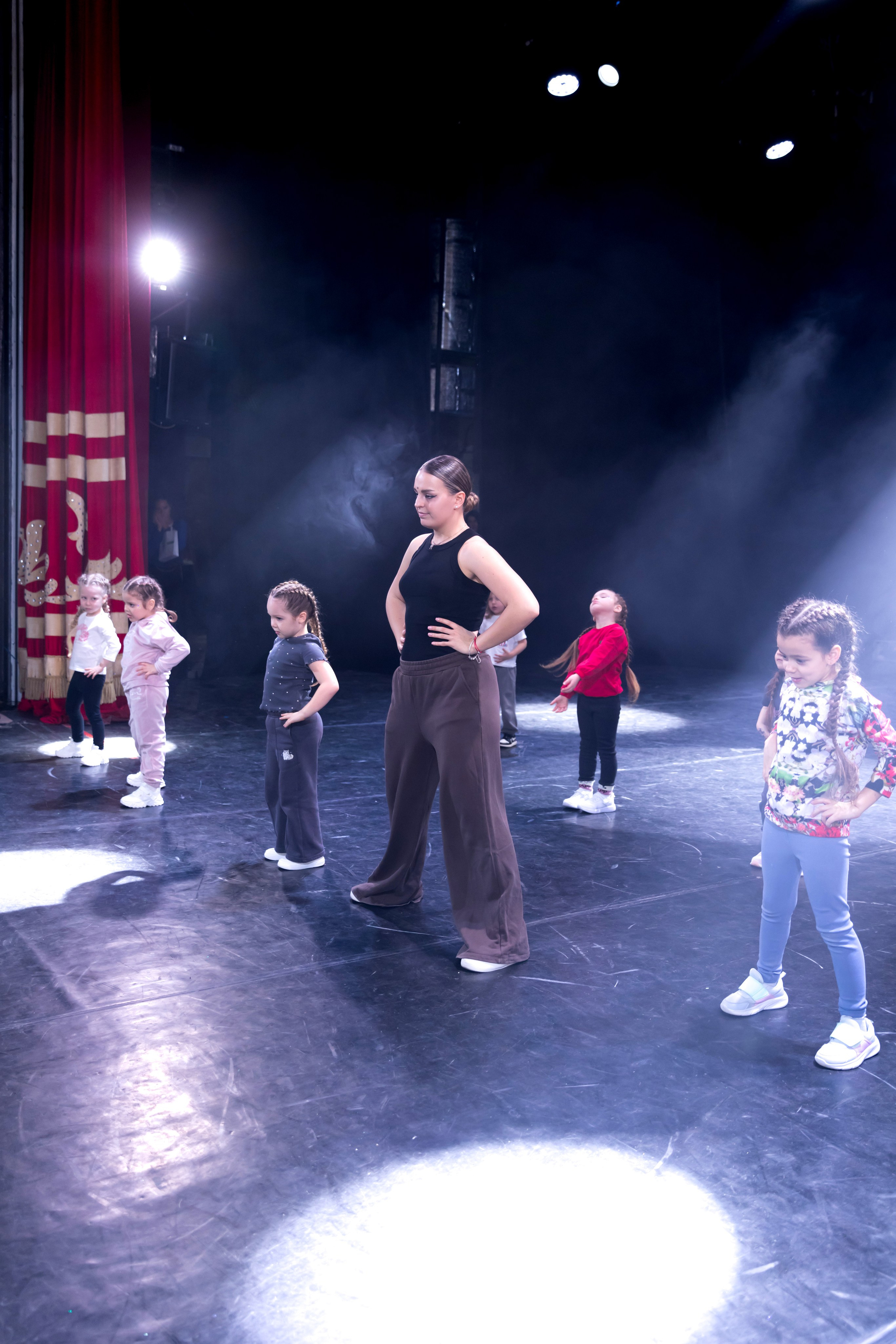 TODES Центр Краснодар Прогон Отчетного концерта Закулисье. Фотограф и Видеограф в Краснодаре Юлия Солодченко