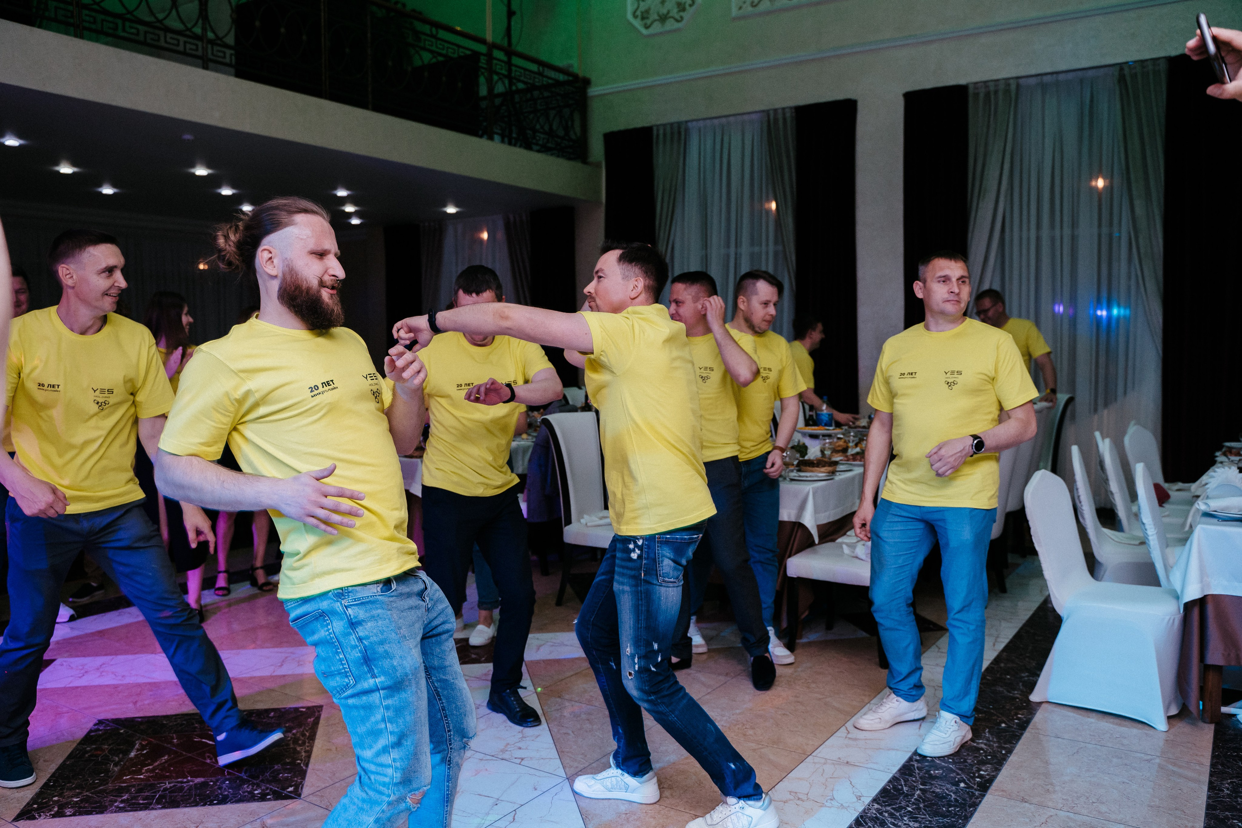 Yes Holding. Свадебный фотограф в Симферополе