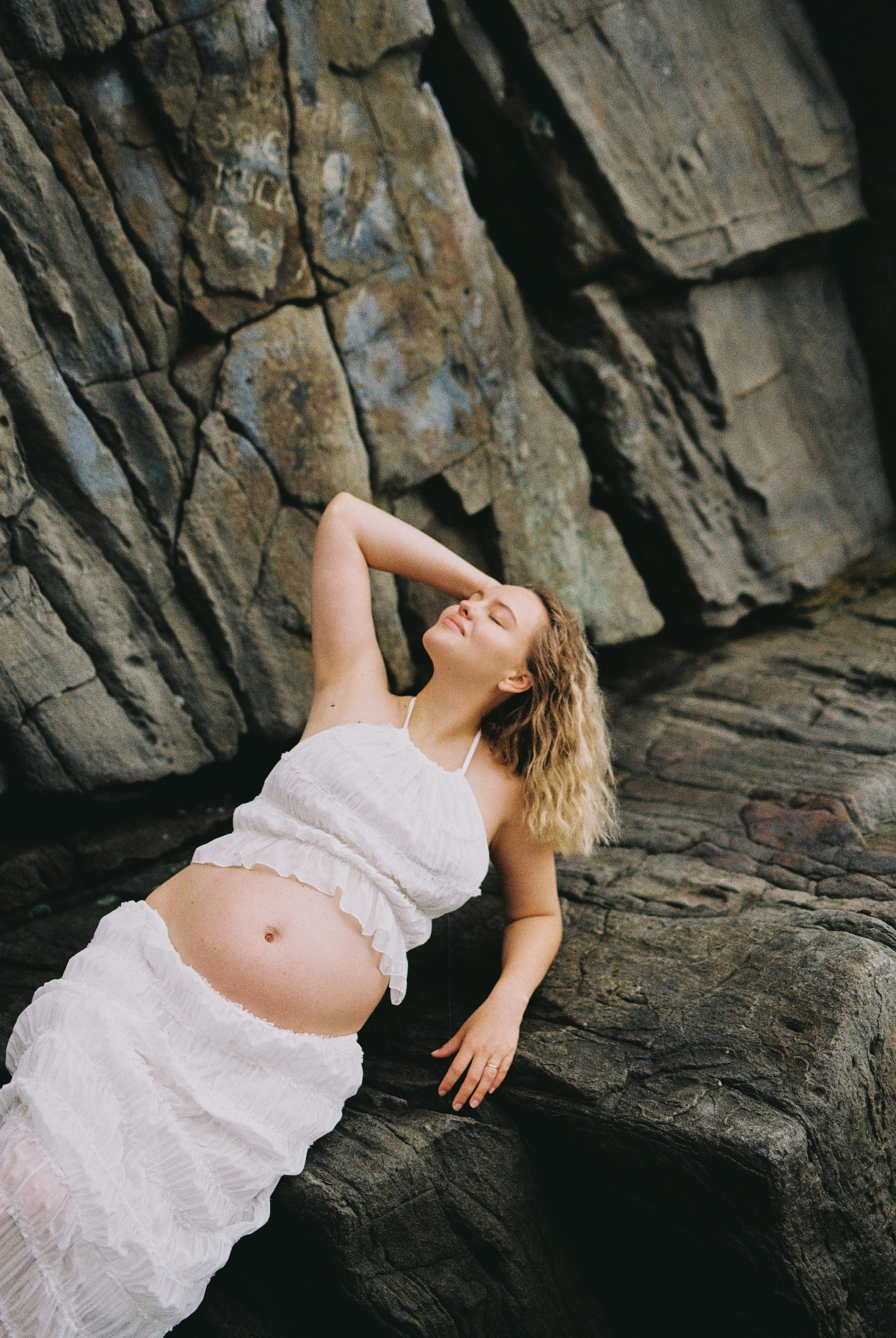 PREGNANCY [плёнка]. Olia Romicheva ♡ фотограф Фокино / Владивосток / Большой Камень / Находка