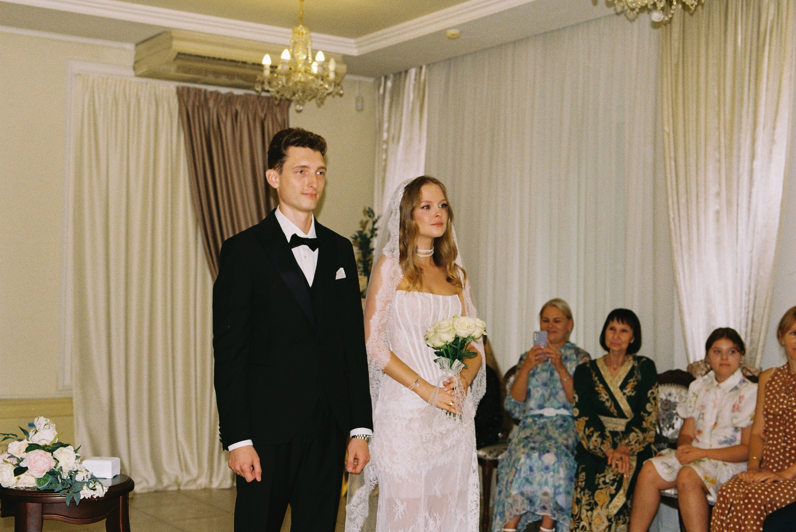 JUST MARRIED [плёнка]. Olia Romicheva ♡ фотограф Фокино / Владивосток / Большой Камень / Находка