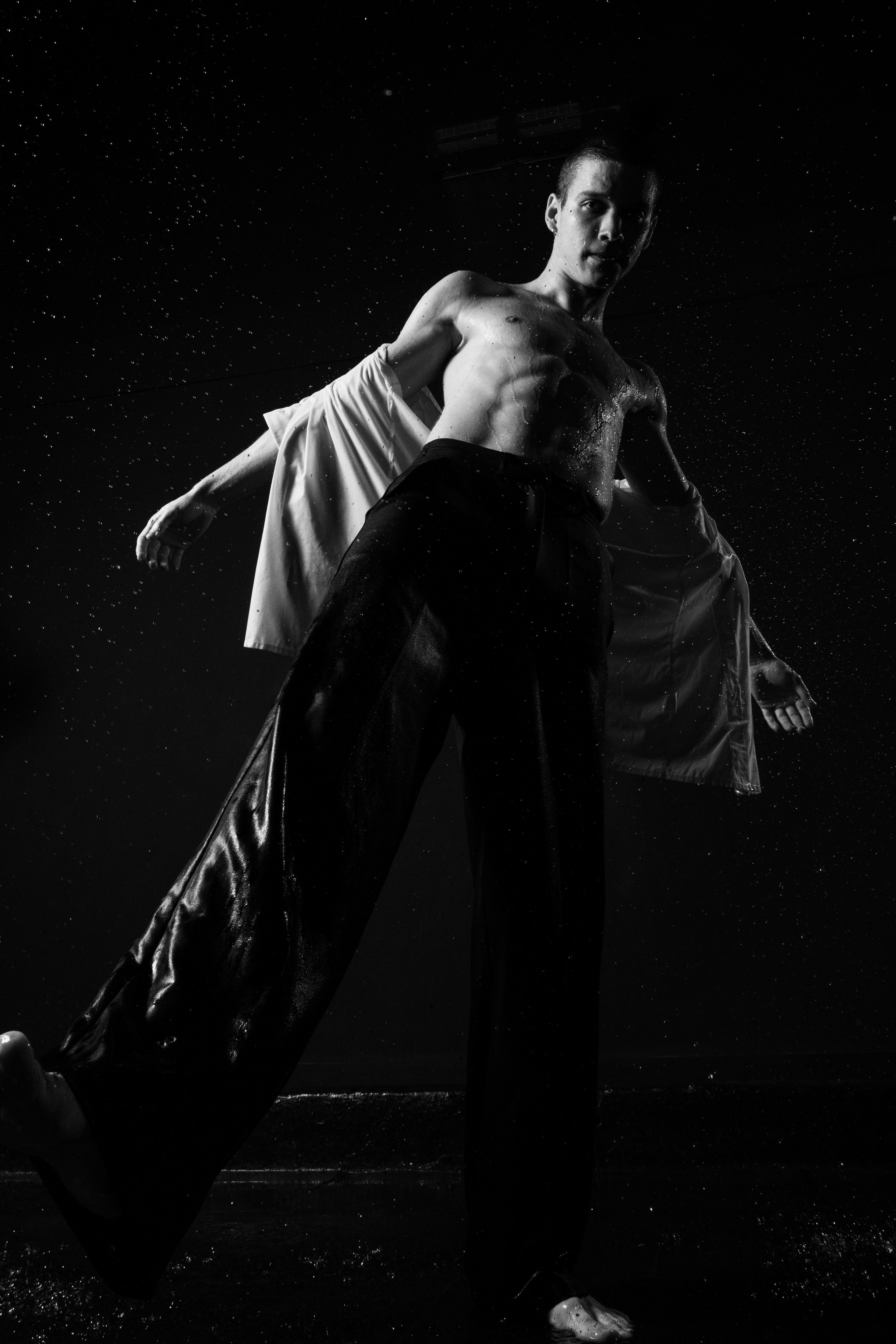 Разрываем душу под дождем. Мари — фотограф и видеограф из Москвы