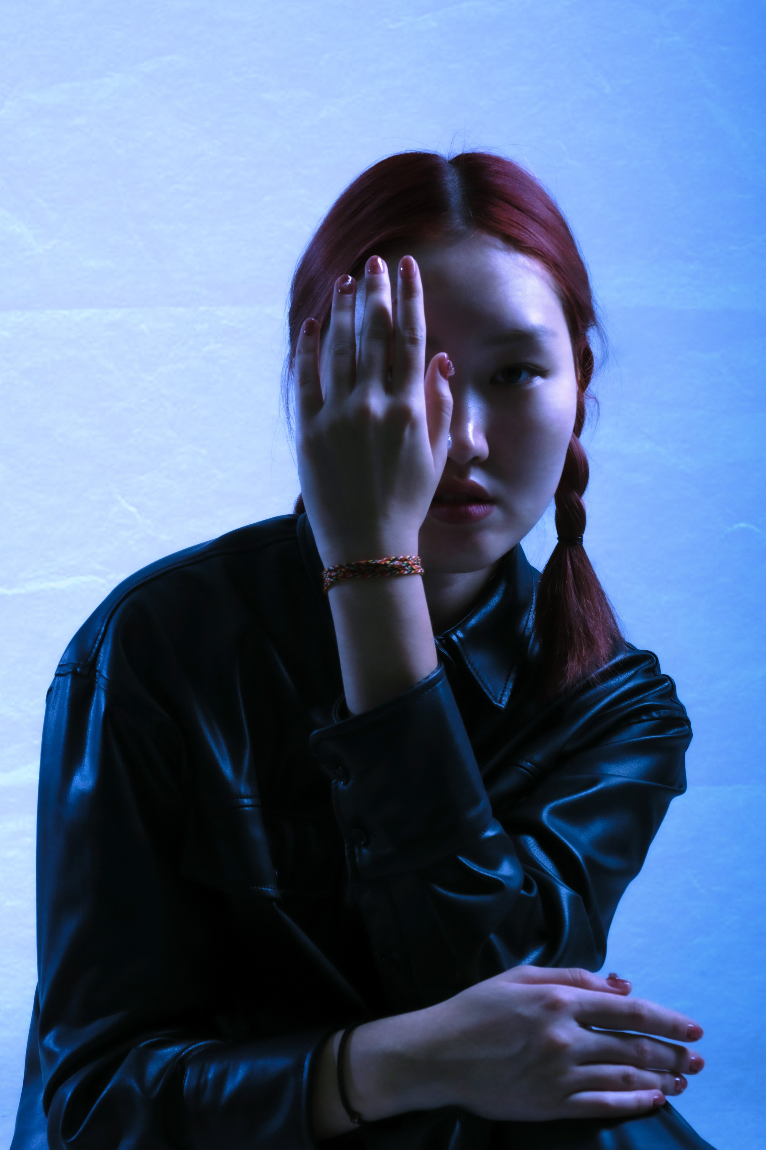 Схемы света и национальный костюм. Мари — фотограф и видеограф из Москвы