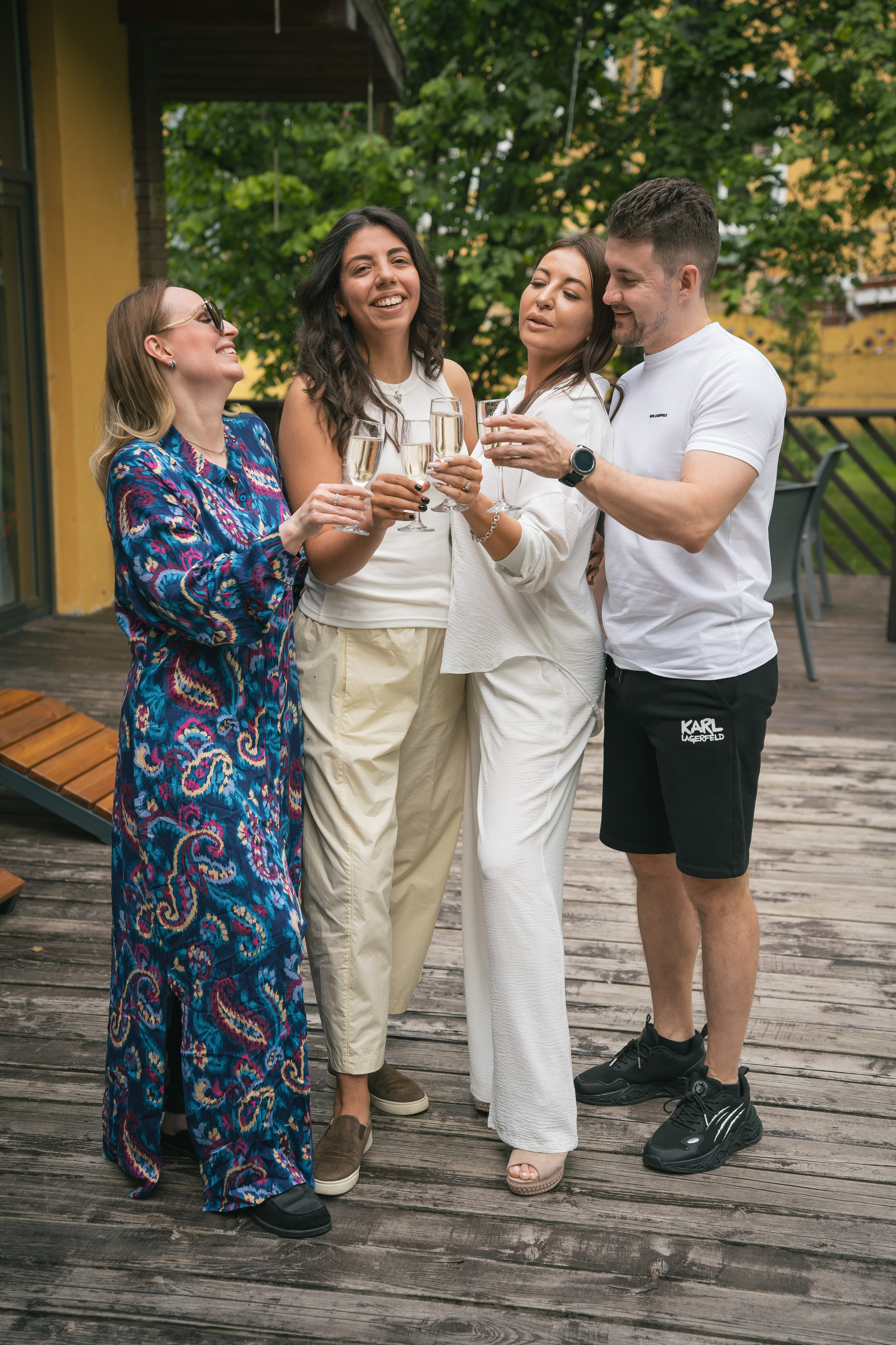 Ольга. Фотоссесия семьи и ее друзей на день рождение в загородном отеле «Барская усадьба». Фотограф Евгений Егоров