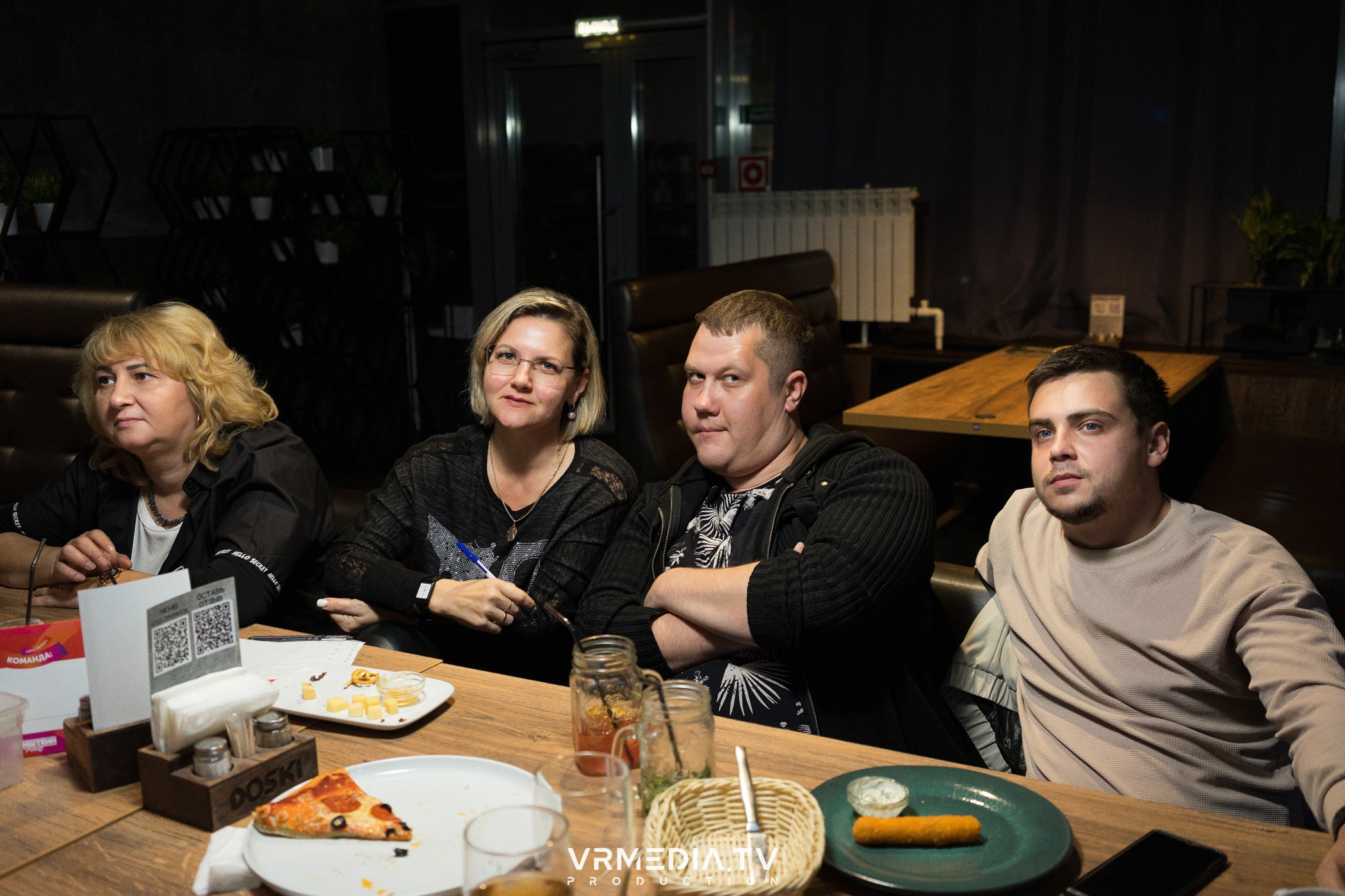 Эйнштейн Party в баре «Друзья»