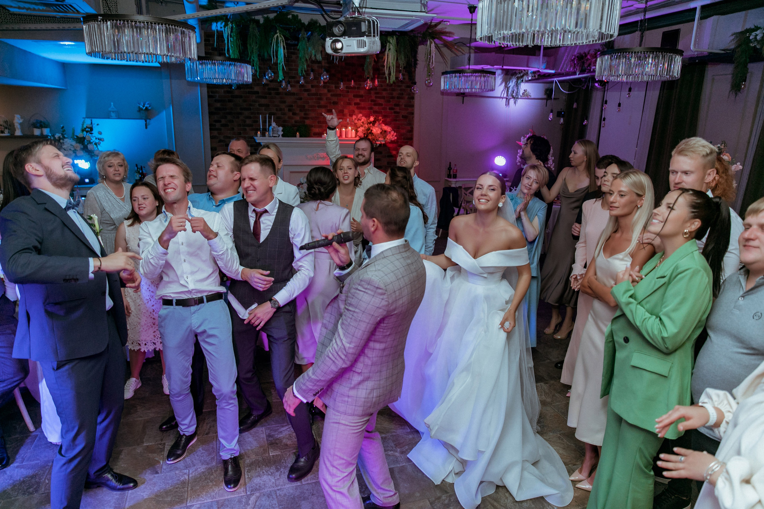 Фотограф и видеограф на свадьбу на полный день. Фотограф, видеограф на свадьбу в Москве Никита Назаров