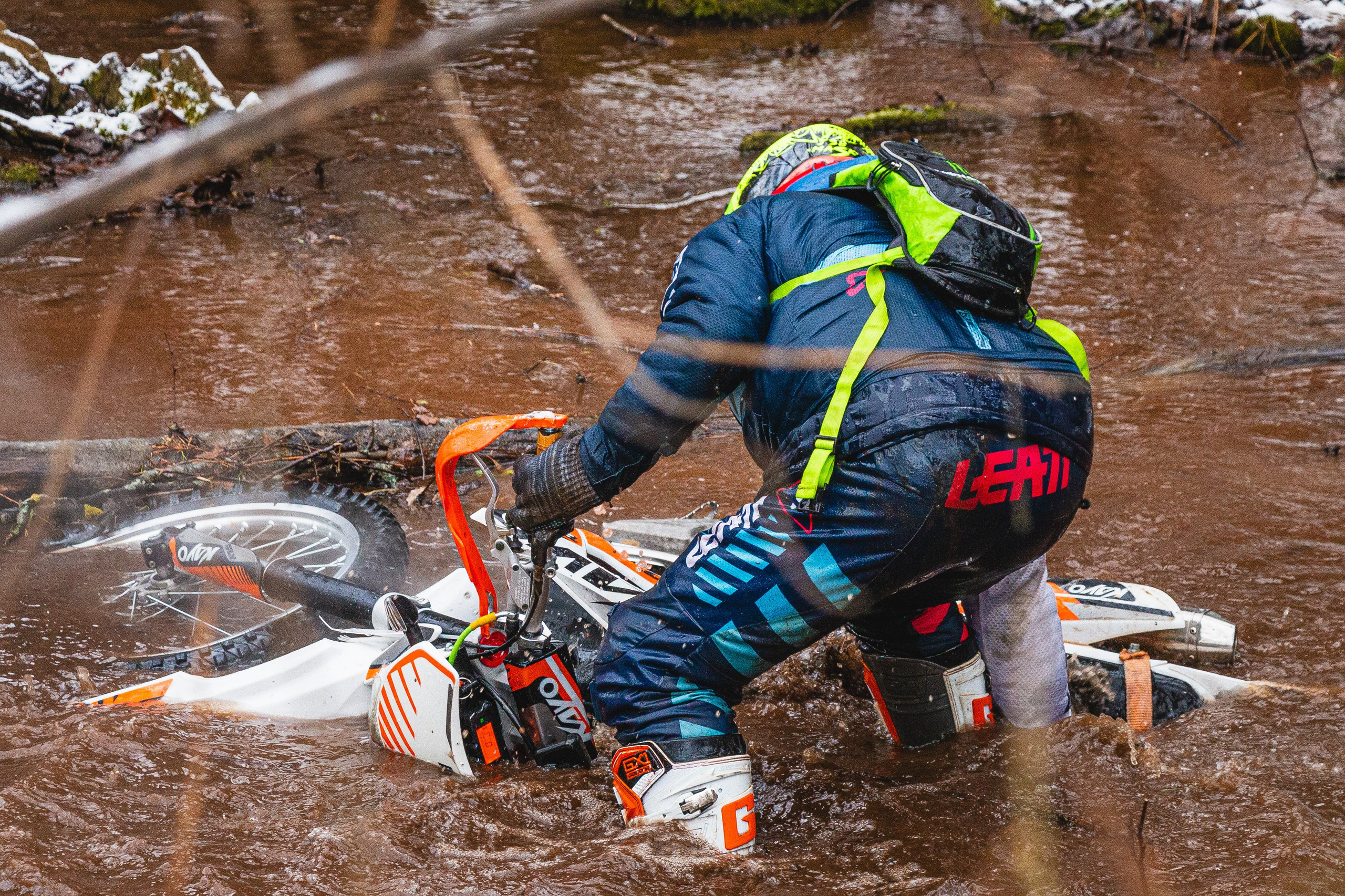 Эндуро-осень. Олег Романов. Мастер фото по спорту