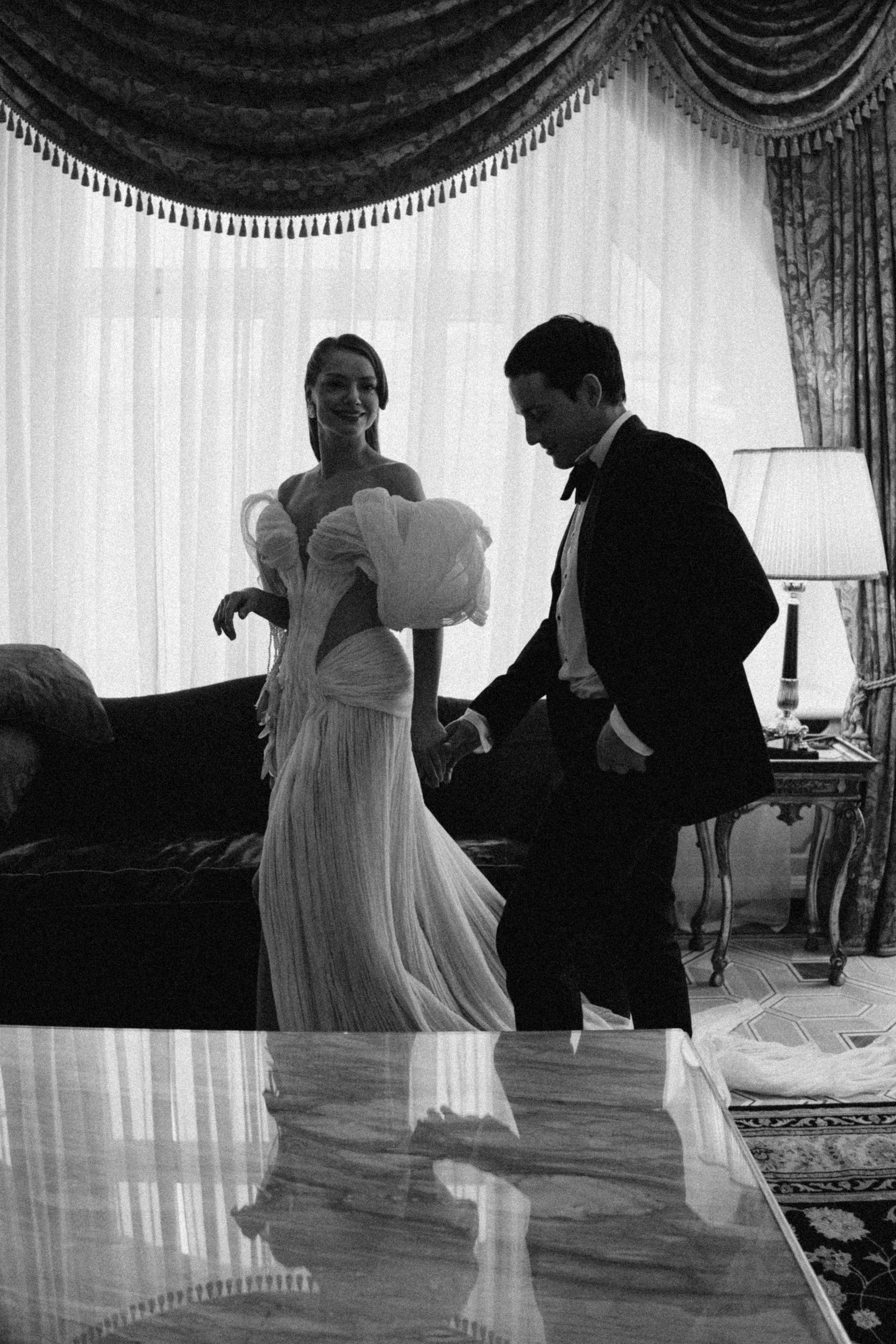 Свадебная фотосъемка в отеле Савой. Свадебный фотограф Москва