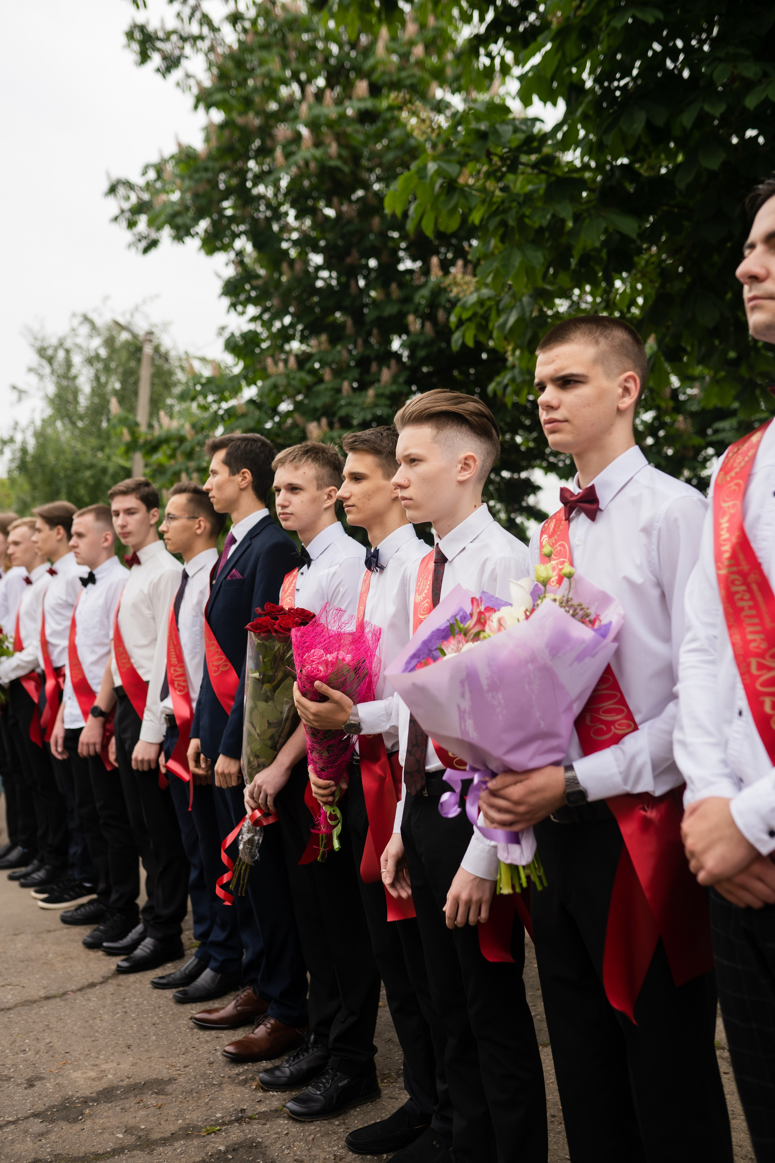 Последний звонок (СШ 77). Выпускные альбомы «Поколение» в городе Краснодар