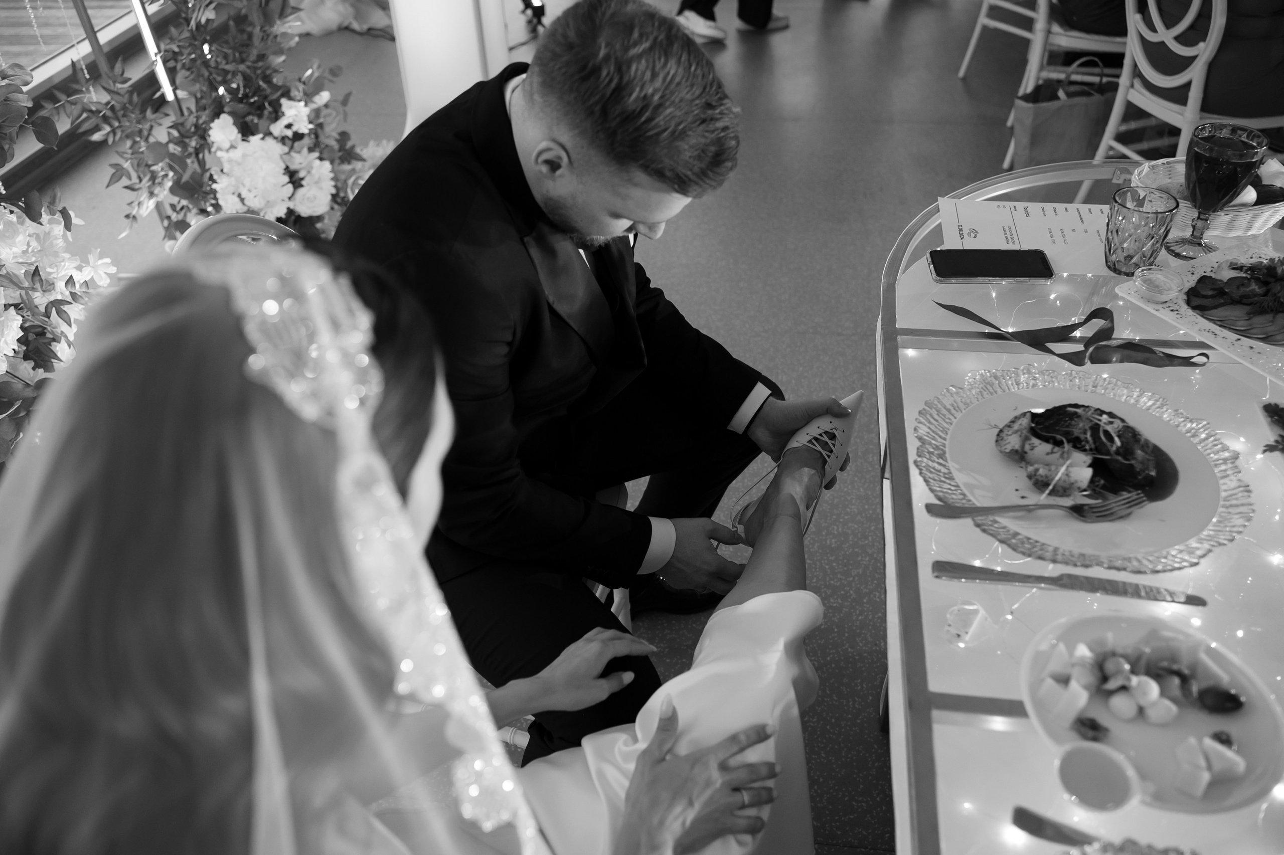 Женя & Марина, Загородная Свадьба на берегу озера. Свадебный фотограф Тюмень Анастасия Битная