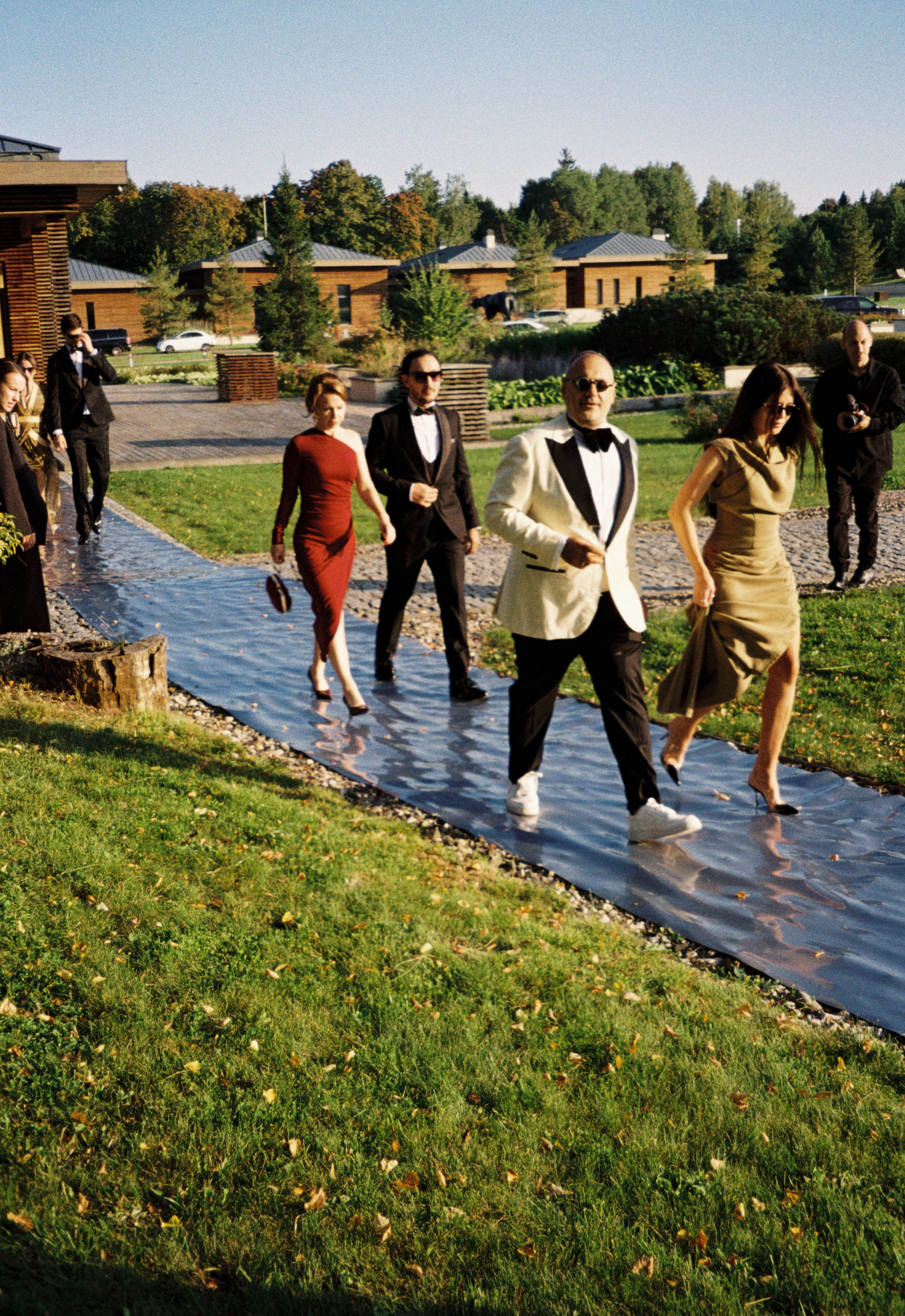 Однажды в Плёсе. Э Т О М Ы