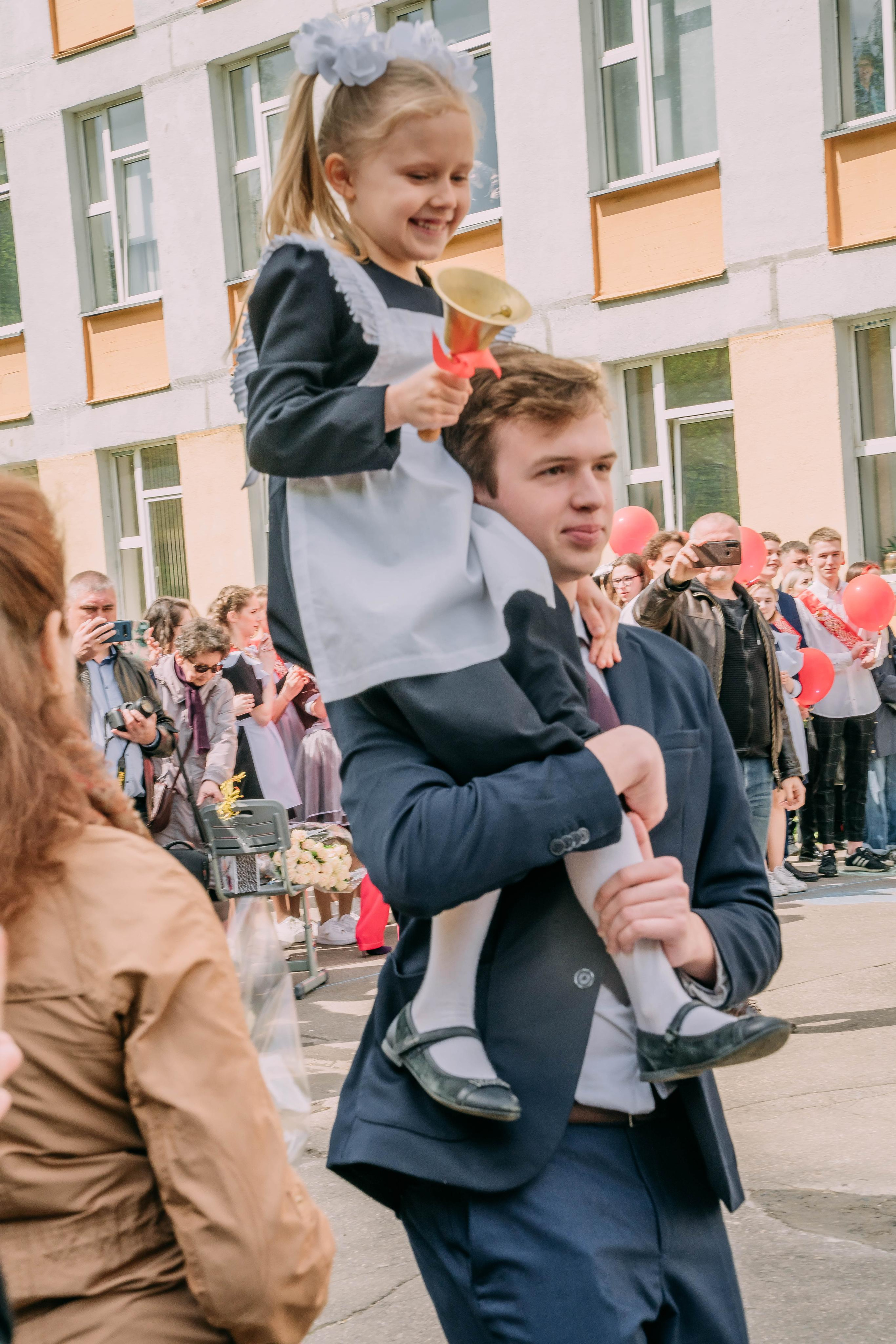 Последний звонок Оксаны. Семейный и школьный фотограф в Москве Юлия Кобзева