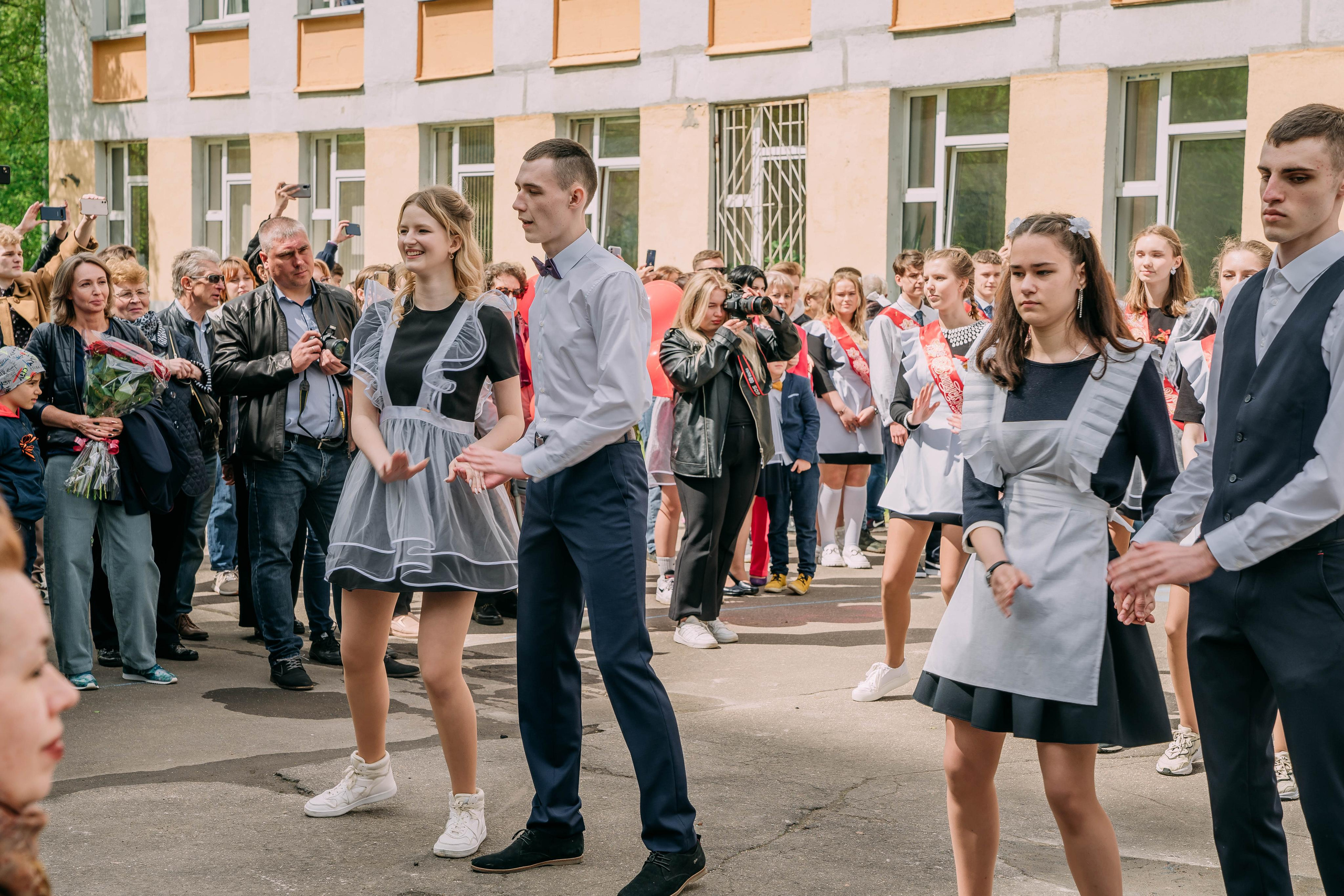 Последний звонок Оксаны. Семейный и школьный фотограф в Москве Юлия Кобзева
