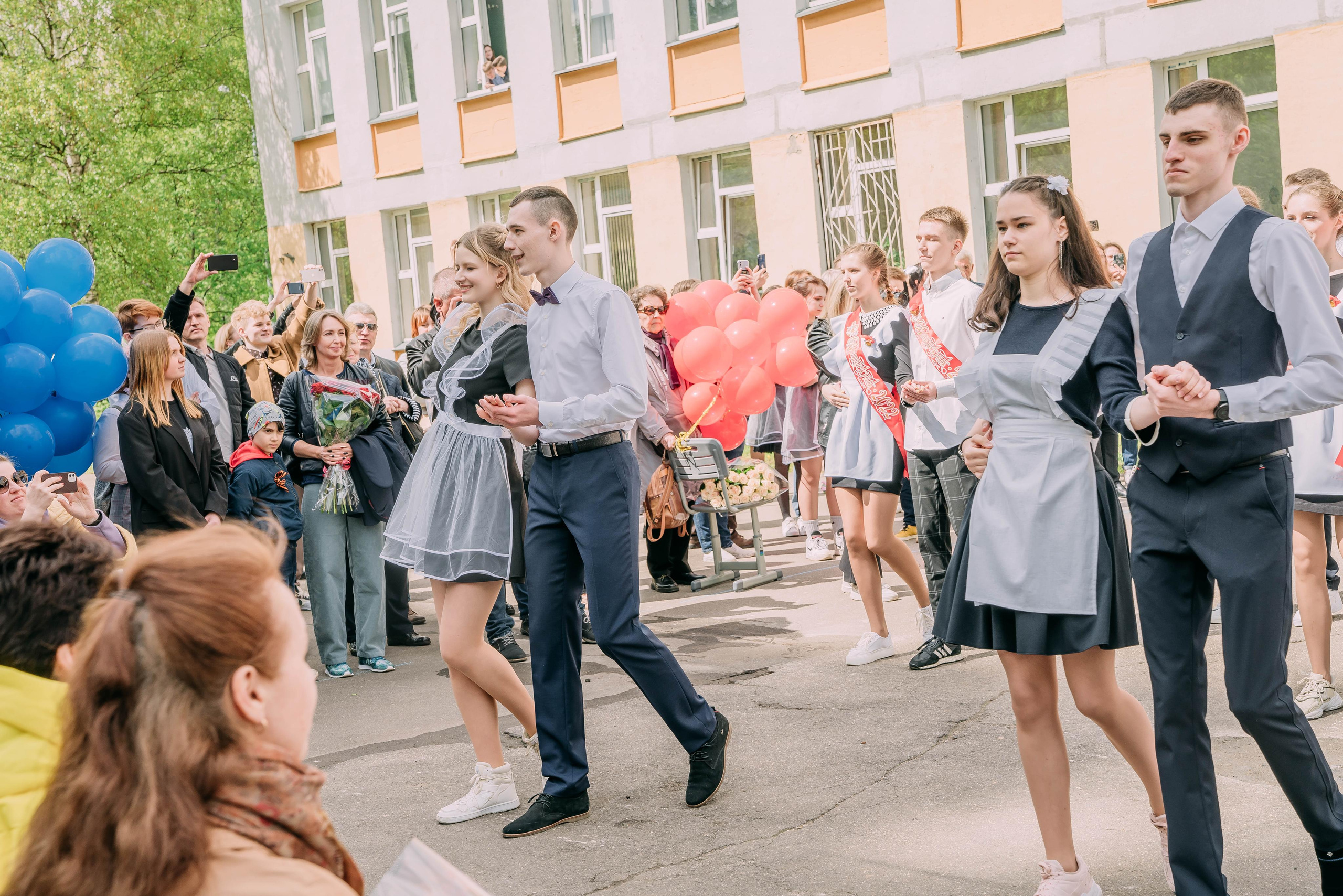 Последний звонок Оксаны. Семейный и школьный фотограф в Москве Юлия Кобзева