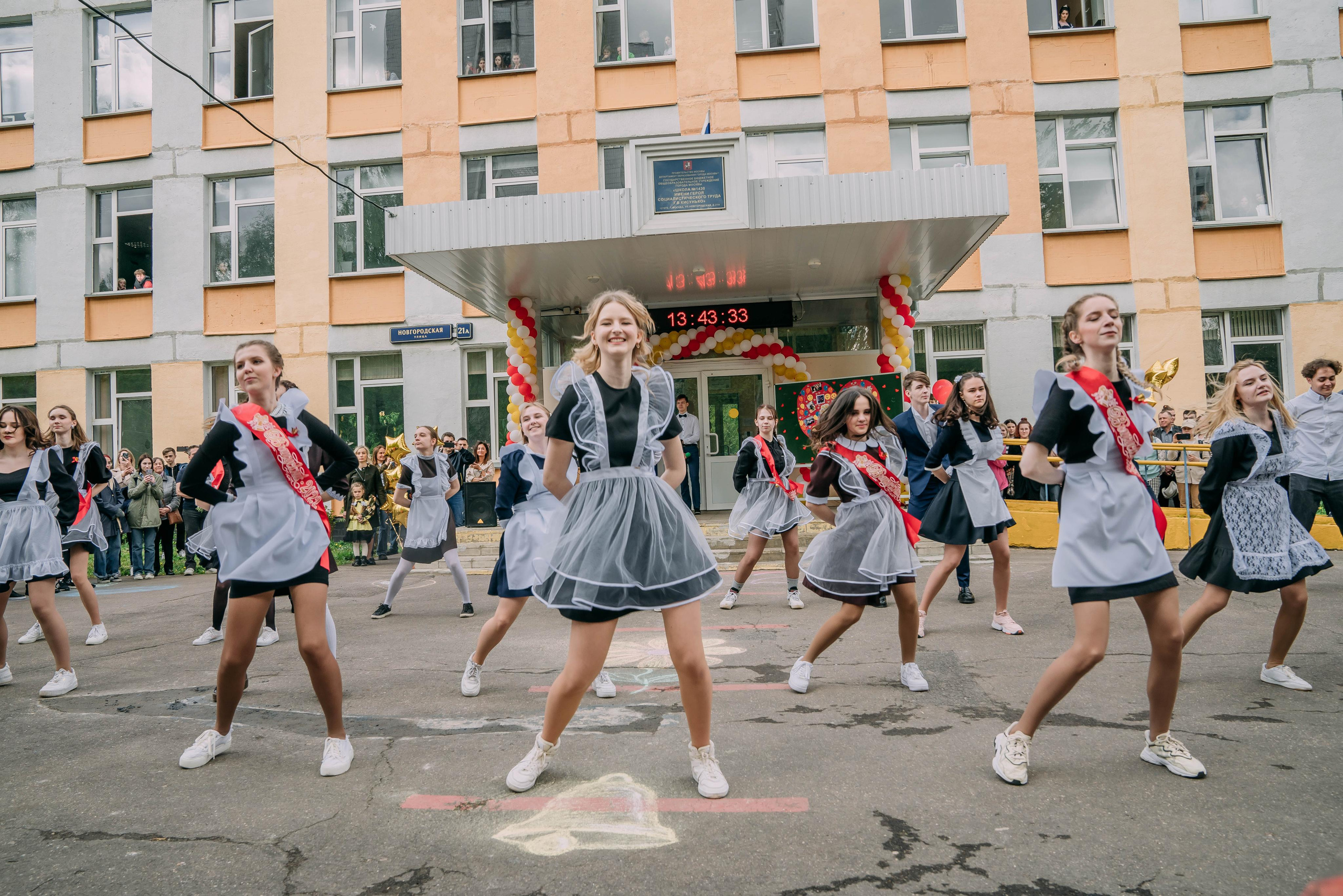 Последний звонок Оксаны. Семейный и школьный фотограф в Москве Юлия Кобзева