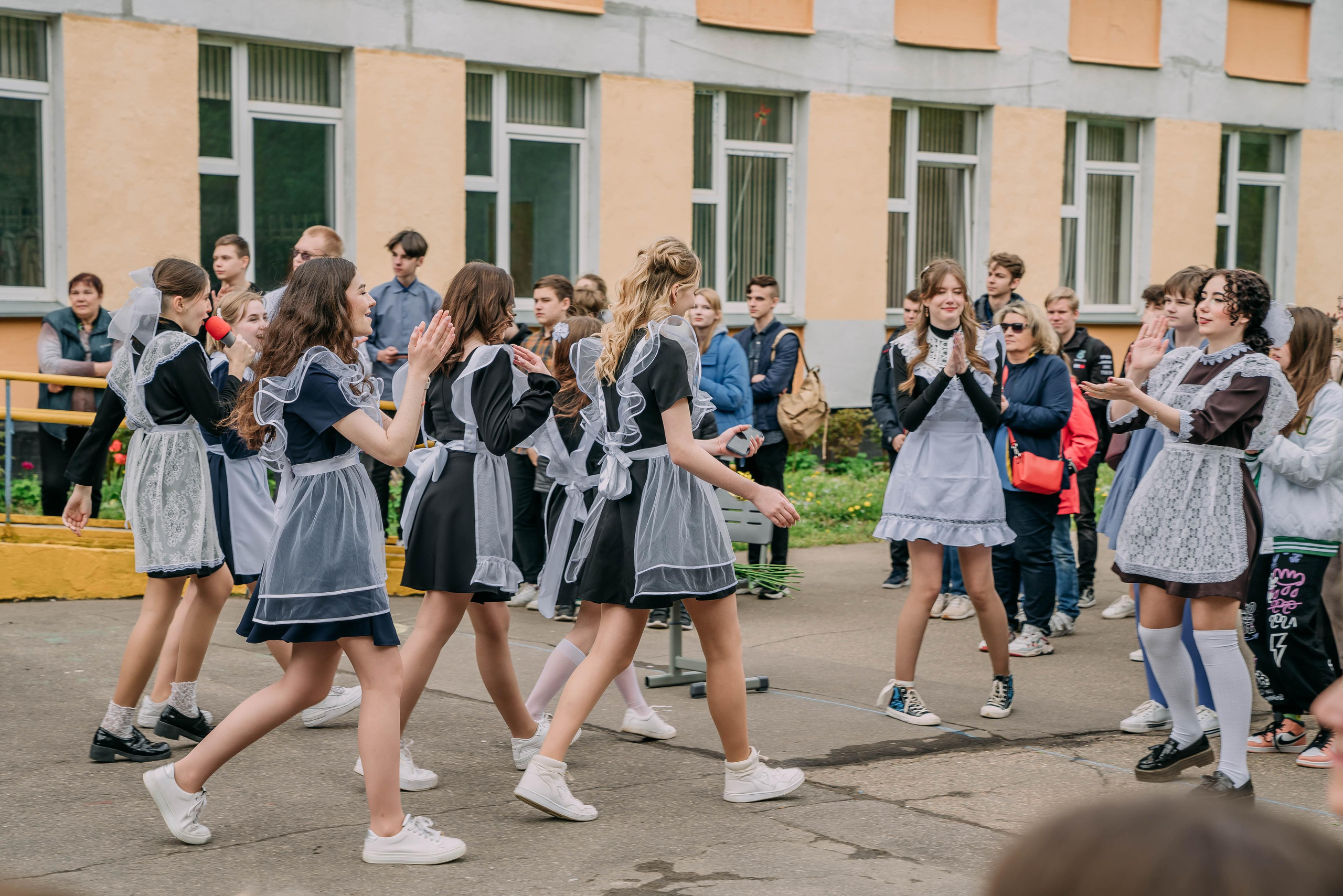 Последний звонок Оксаны. Семейный и школьный фотограф в Москве Юлия Кобзева