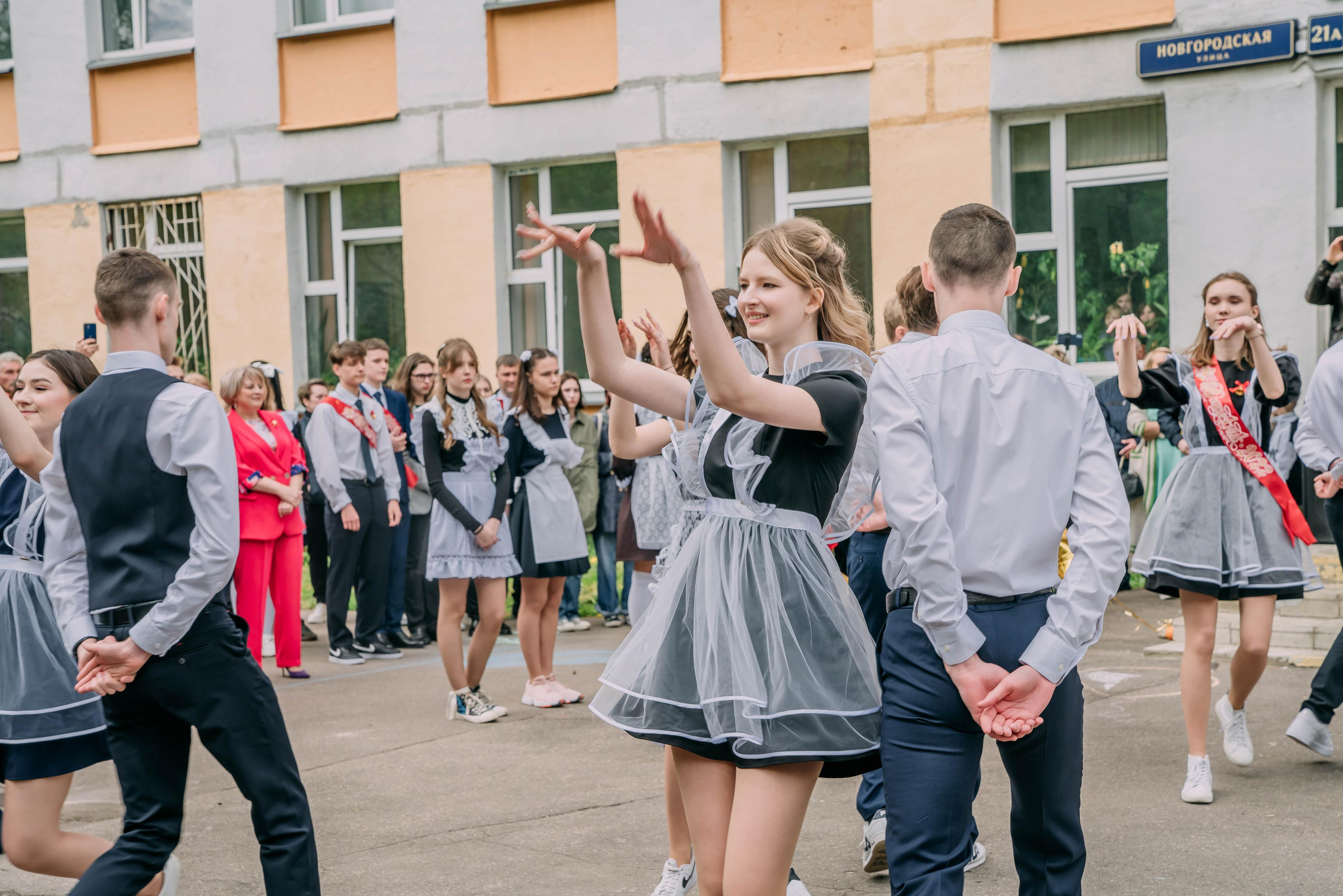 Последний звонок Оксаны. Семейный и школьный фотограф в Москве Юлия Кобзева