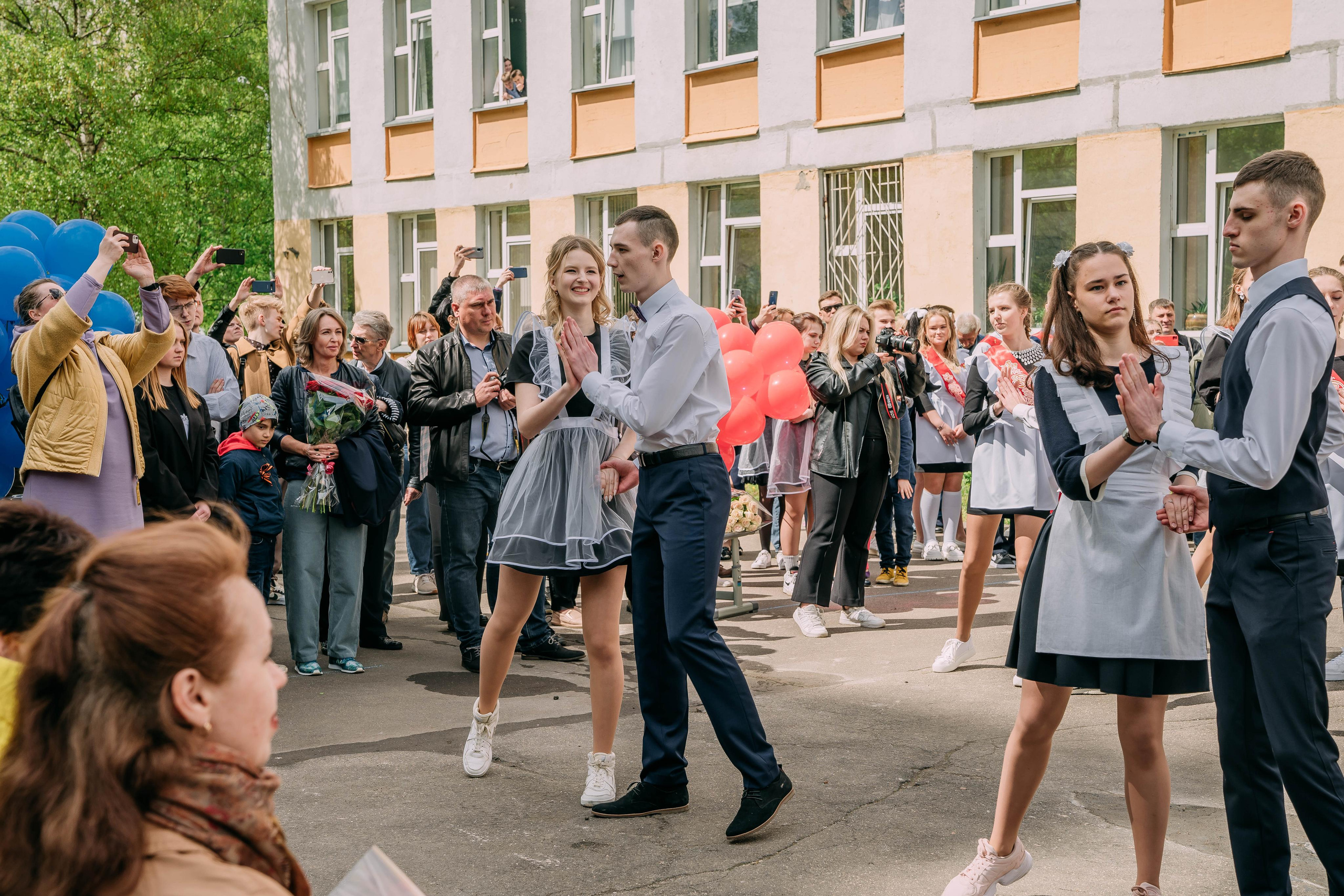 Последний звонок Оксаны. Семейный и школьный фотограф в Москве Юлия Кобзева