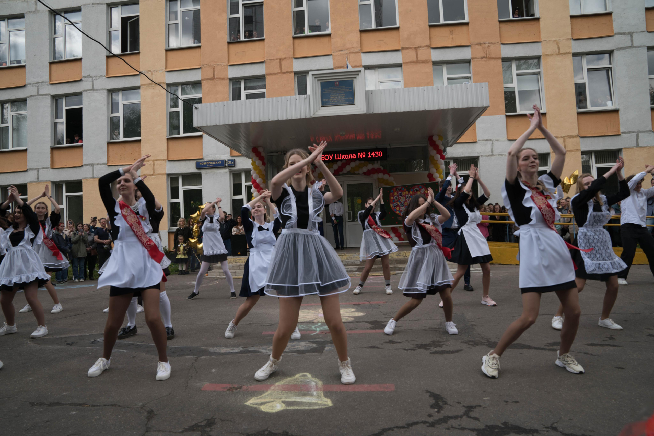 Последний звонок Оксаны. Семейный и школьный фотограф в Москве Юлия Кобзева