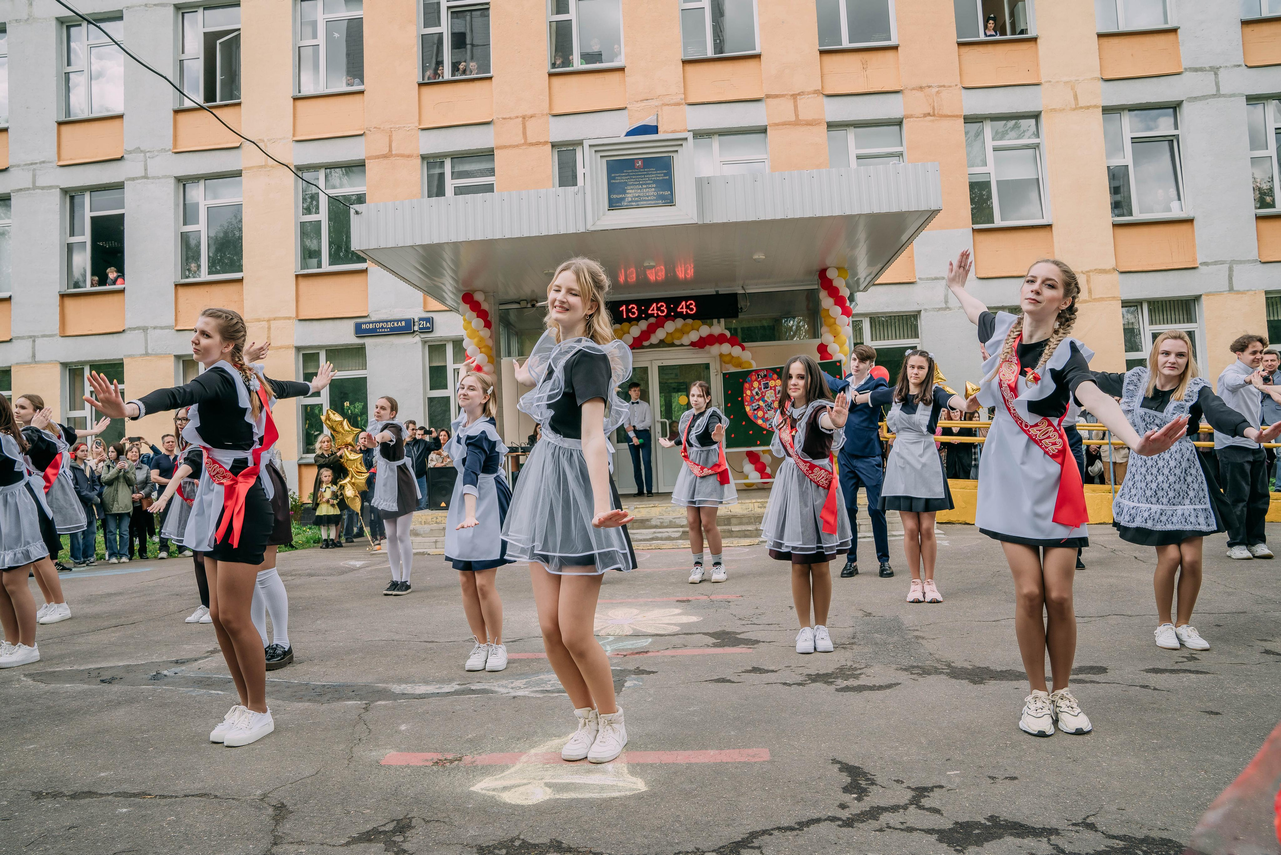 Последний звонок Оксаны. Семейный и школьный фотограф в Москве Юлия Кобзева