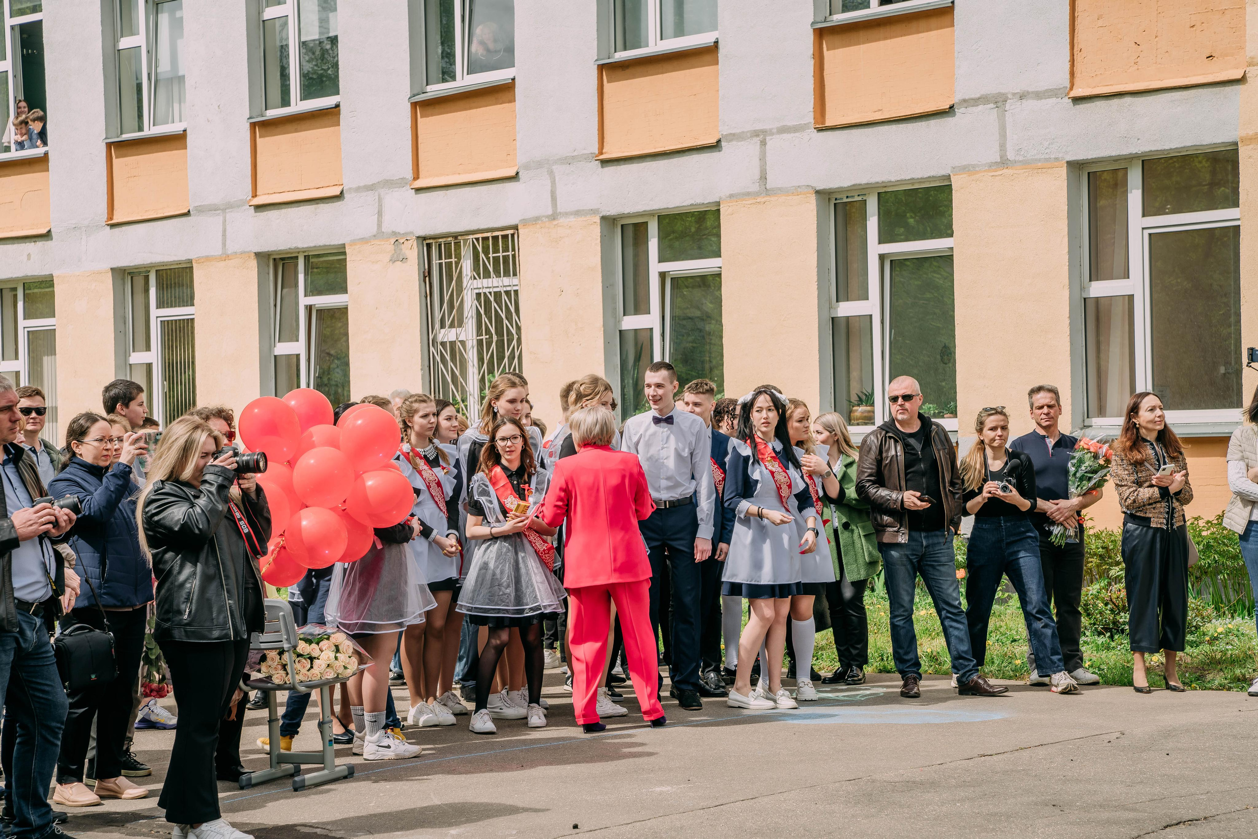 Последний звонок Оксаны. Семейный и школьный фотограф в Москве Юлия Кобзева