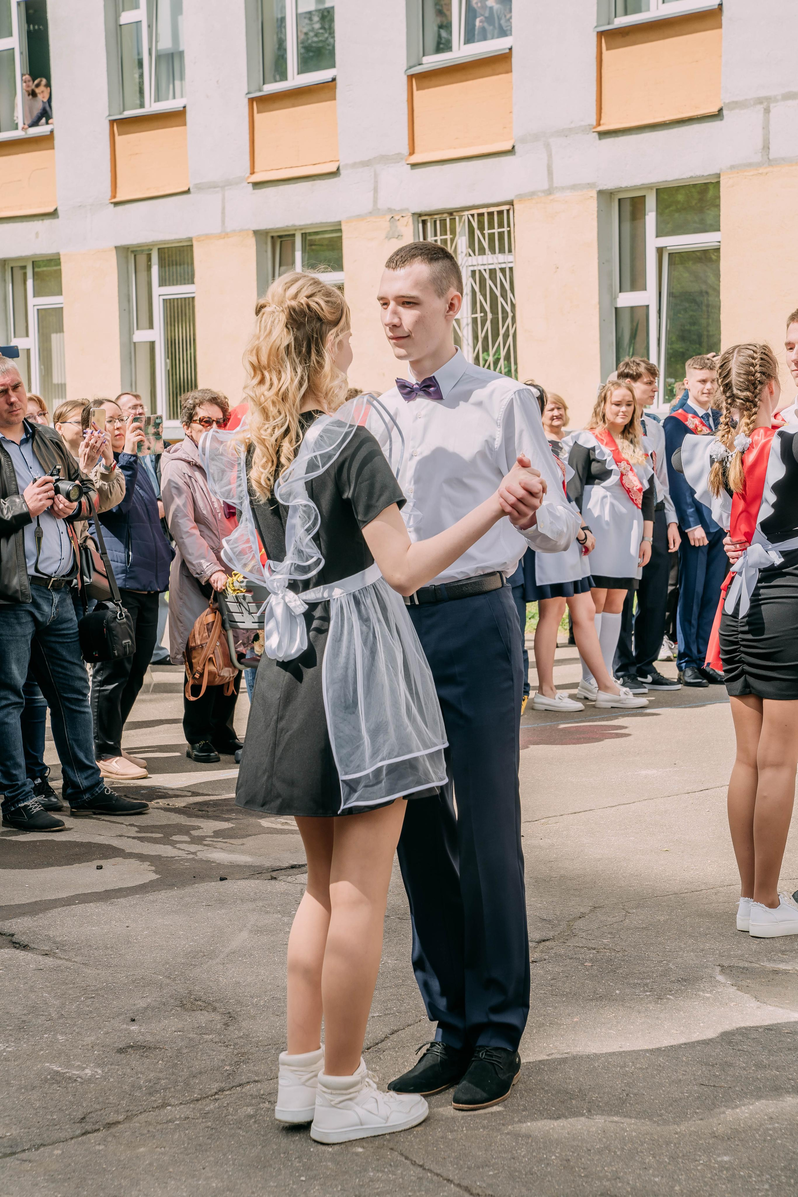 Последний звонок Оксаны. Семейный и школьный фотограф в Москве Юлия Кобзева
