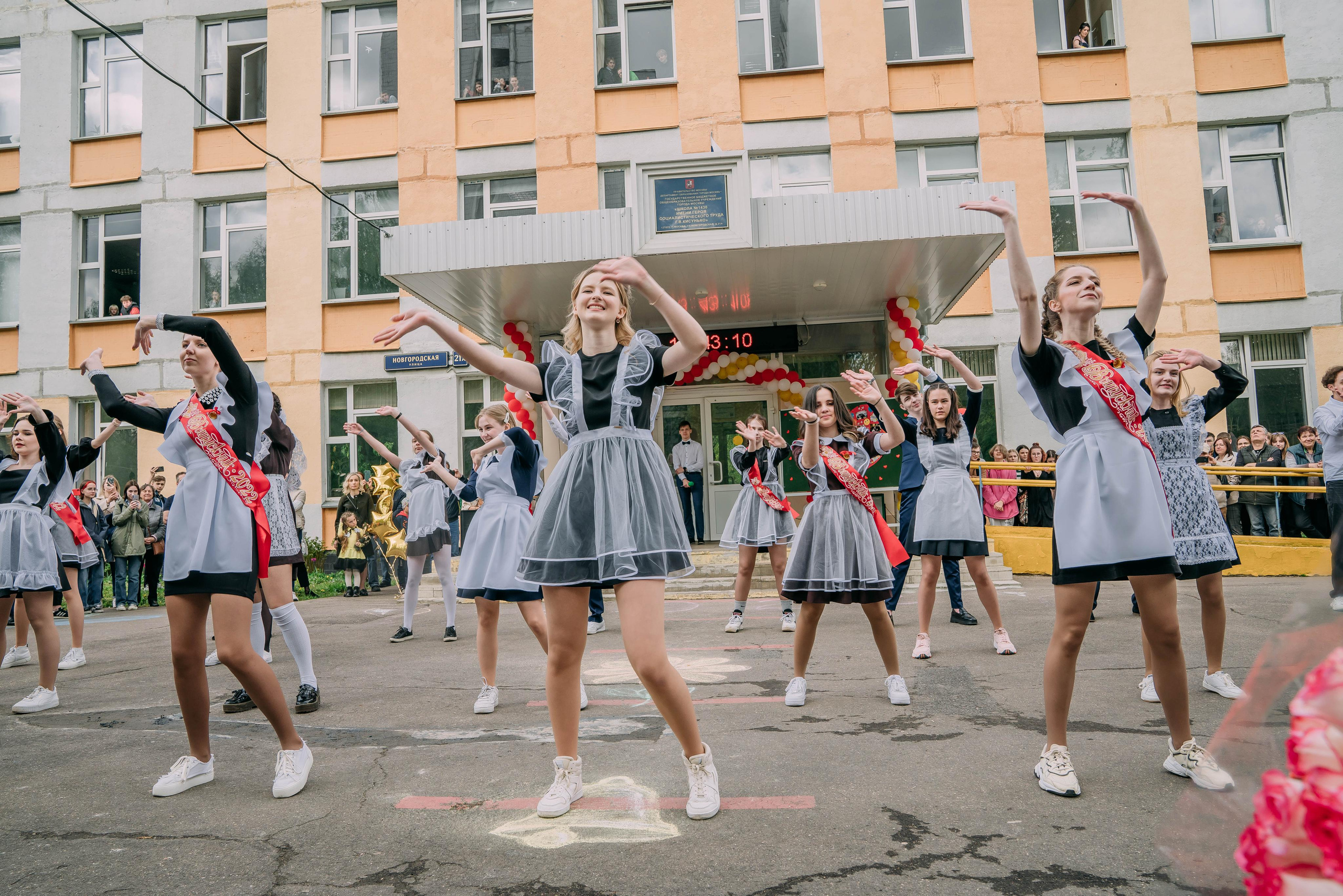 Последний звонок Оксаны. Семейный и школьный фотограф в Москве Юлия Кобзева